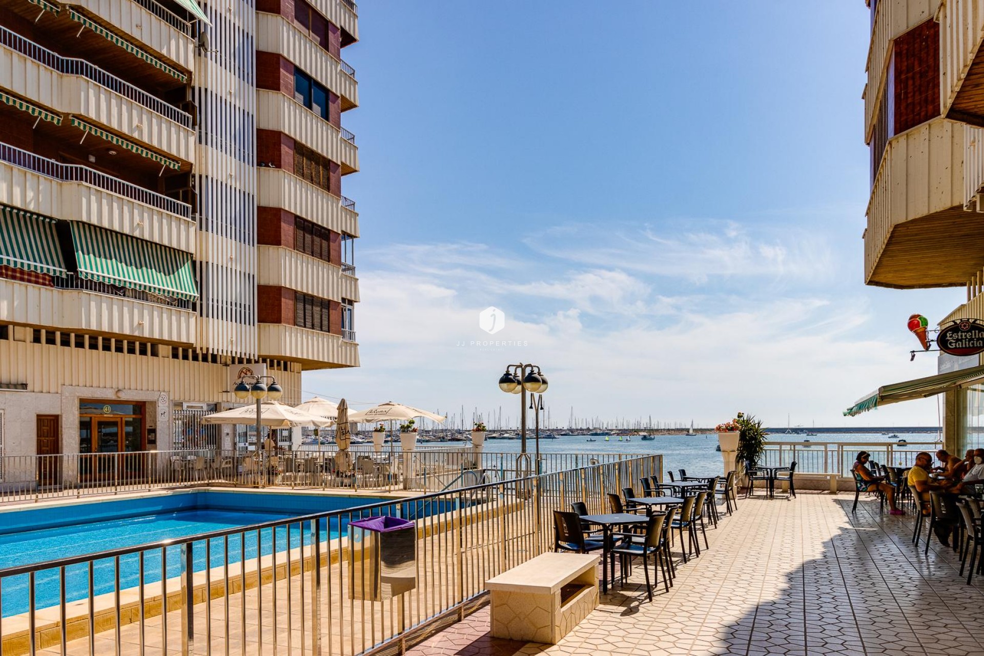 Resale - Apartment / flat -
Torrevieja - Costa Blanca