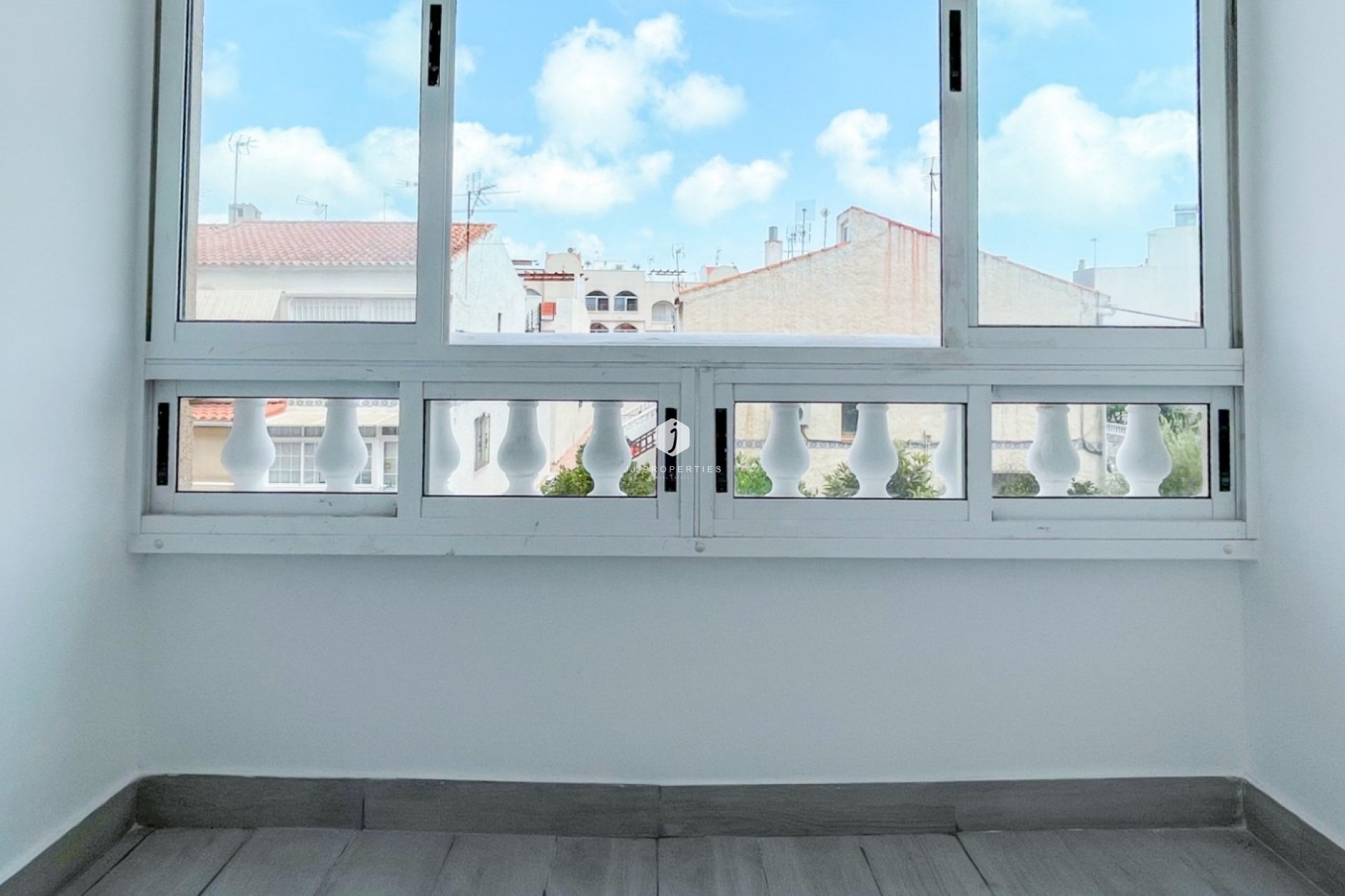 Resale - Apartment / flat -
Torrevieja - Costa Blanca
