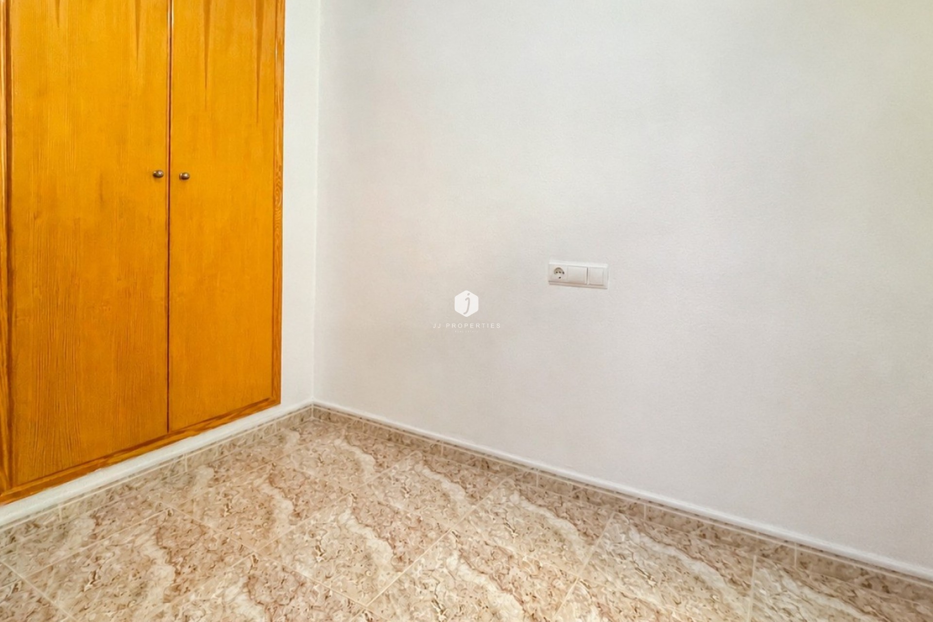 Resale - Apartment / flat -
Torrevieja - Costa Blanca