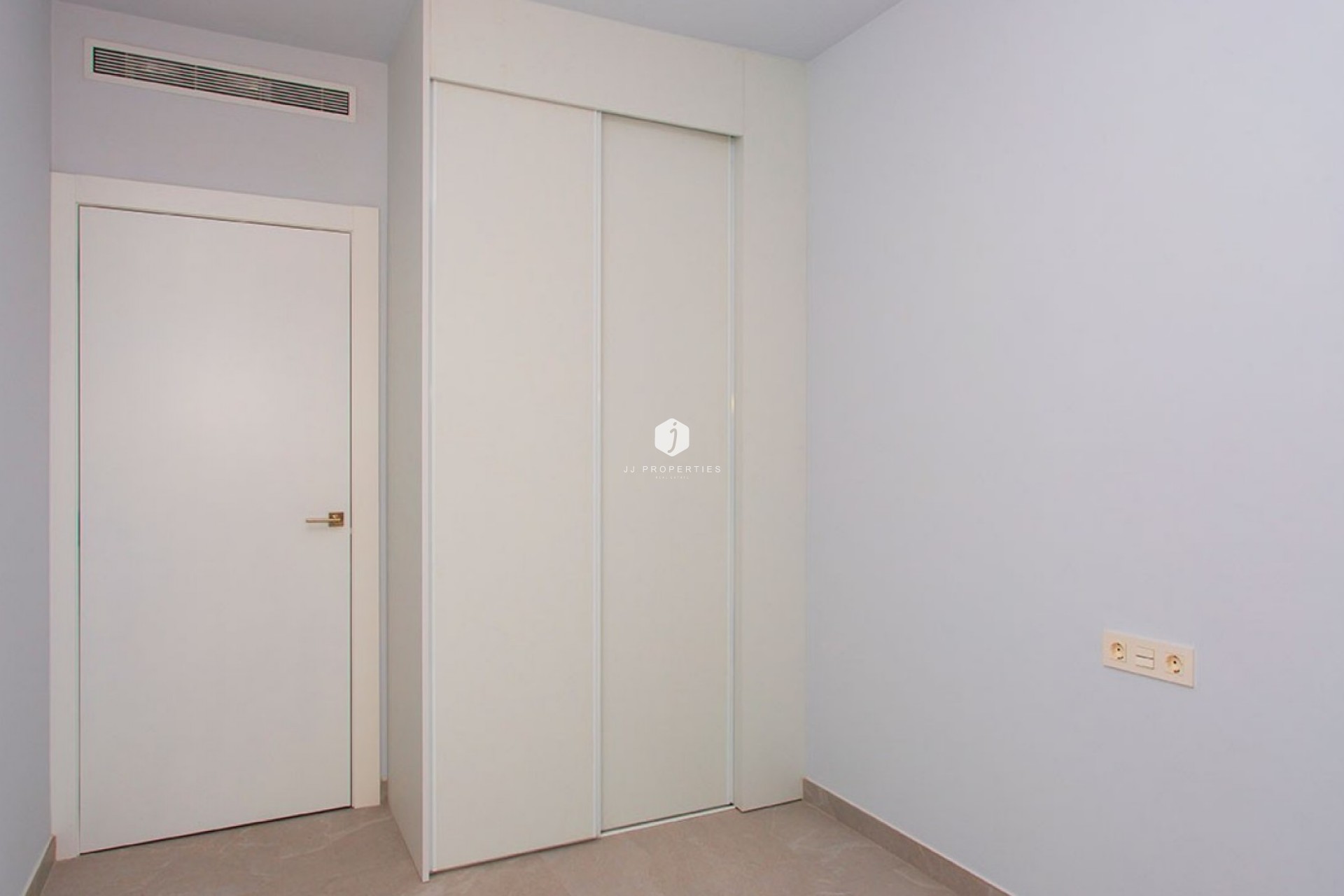 Resale - Apartment / flat -
Torrevieja - Costa Blanca