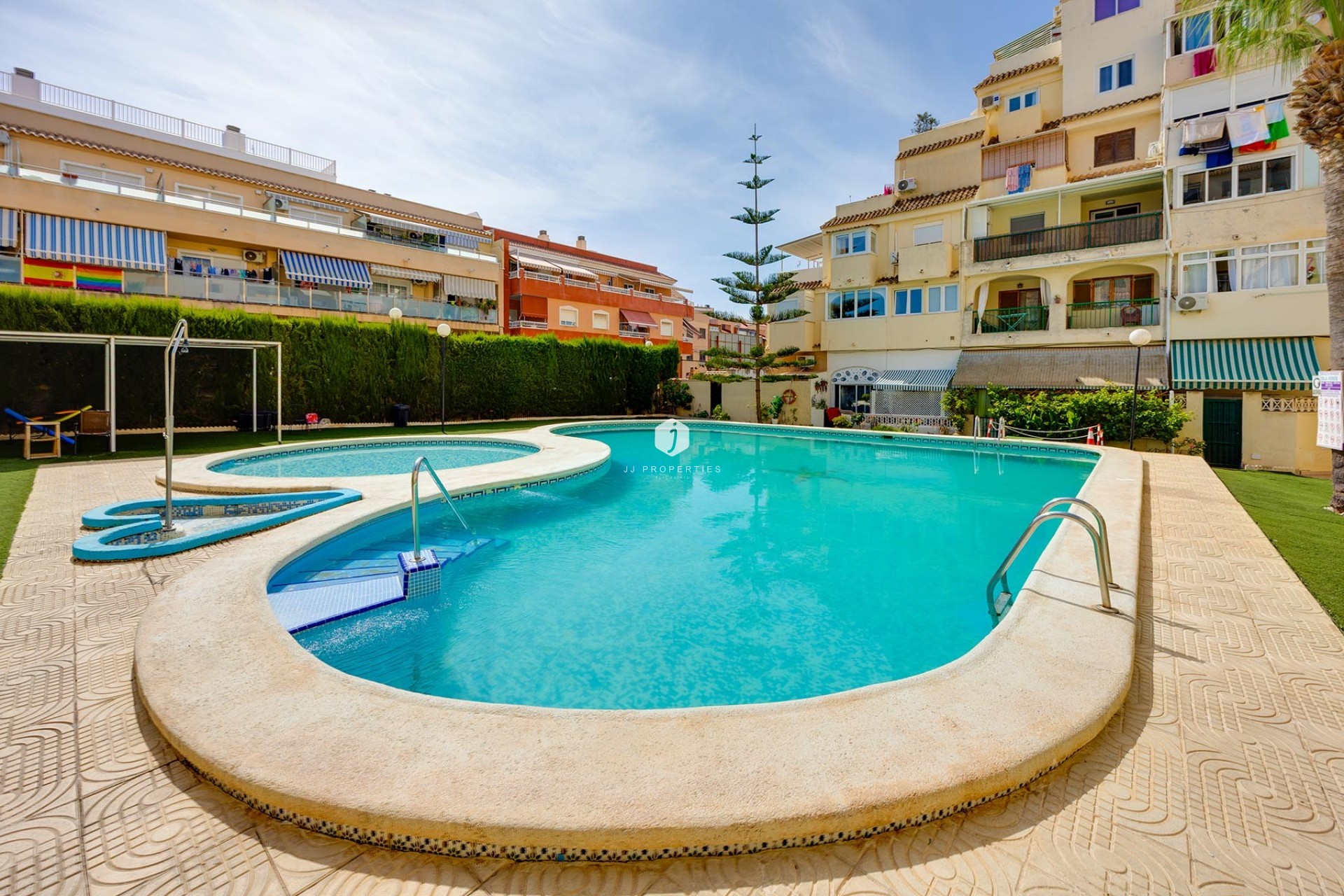 Resale - Apartment / flat -
Torrevieja - Costa Blanca