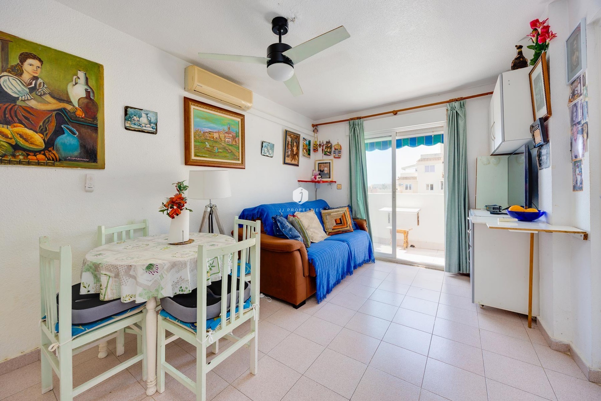 Resale - Apartment / flat -
Torrevieja - Costa Blanca