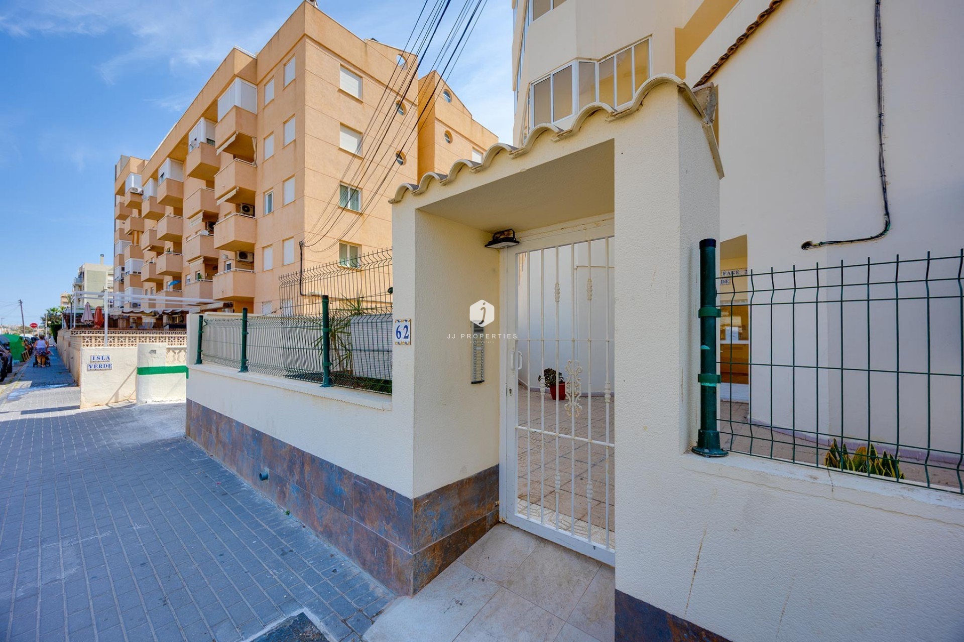 Resale - Apartment / flat -
Torrevieja - Costa Blanca