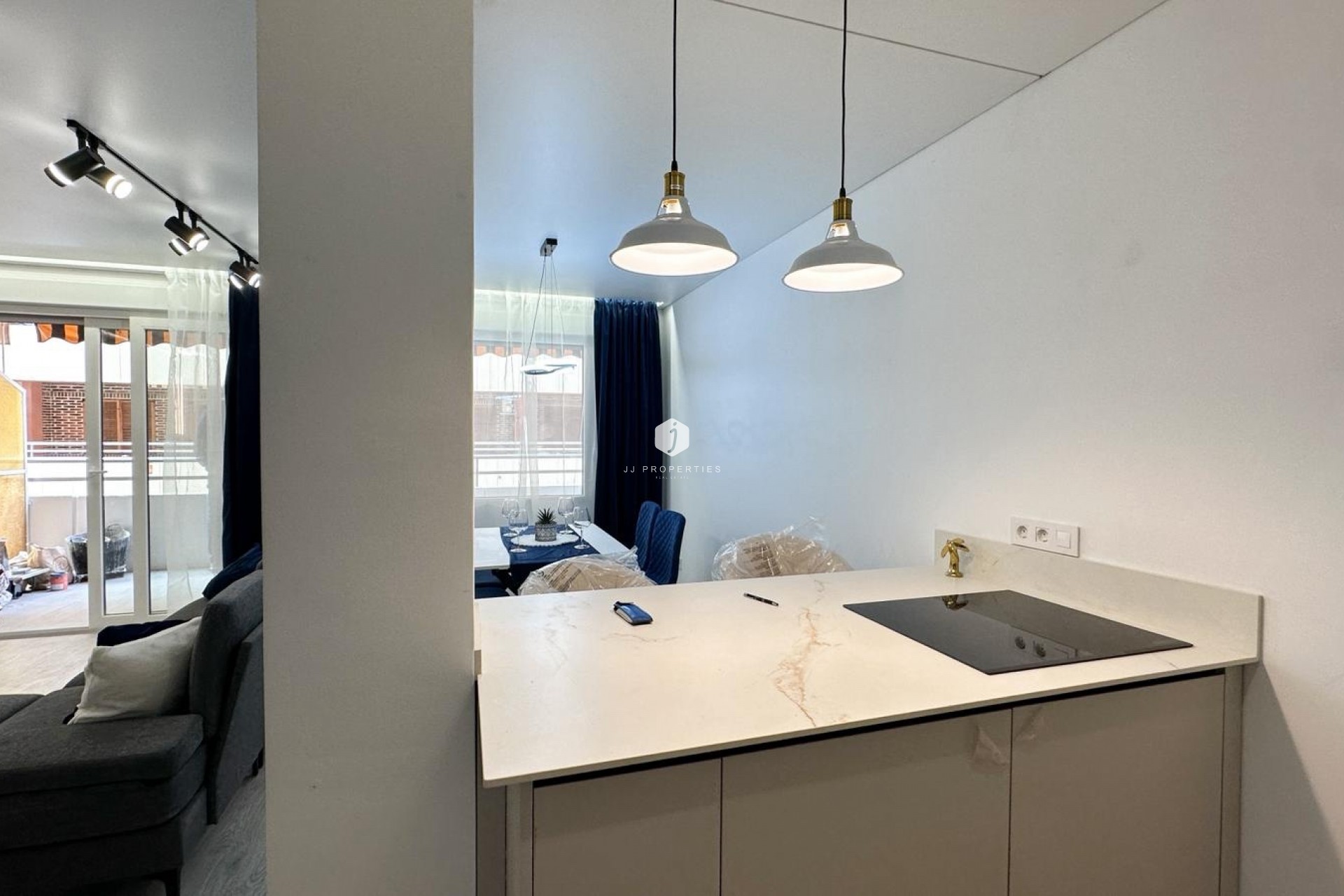 Resale - Apartment / flat -
Torrevieja - Costa Blanca