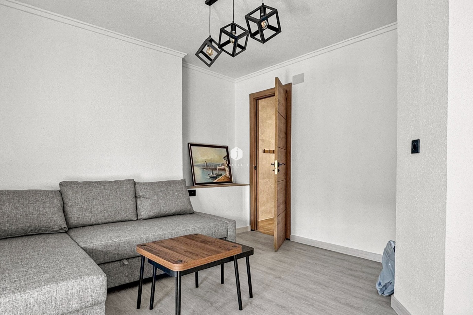 Resale - Apartment / flat -
Torrevieja - Costa Blanca