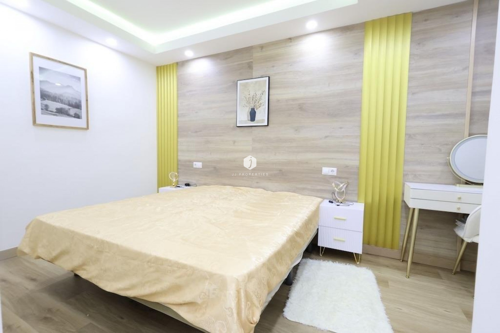 Resale - Apartment / flat -
Torrevieja - Costa Blanca