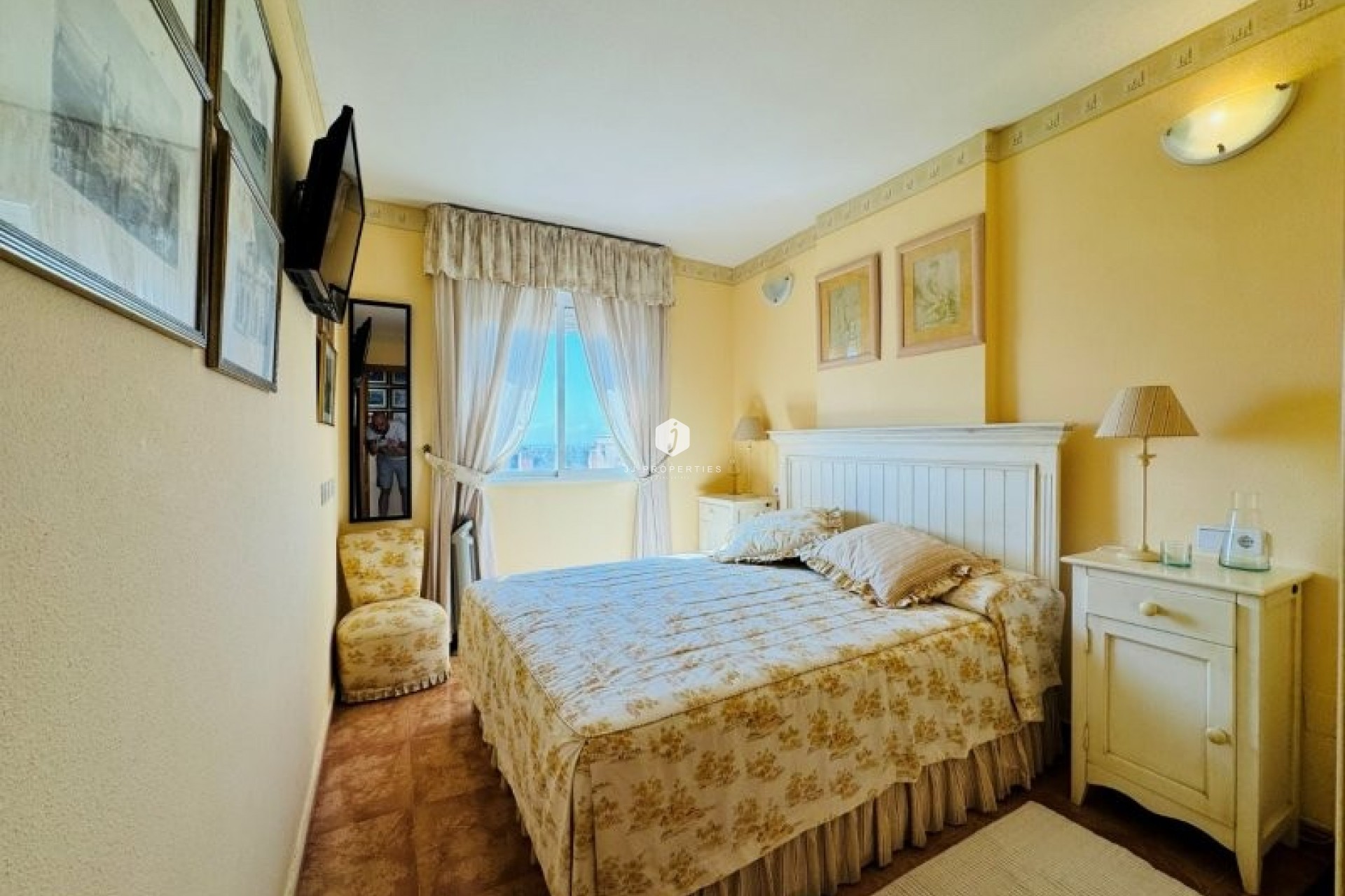 Resale - Apartment / flat -
Torrevieja - Costa Blanca