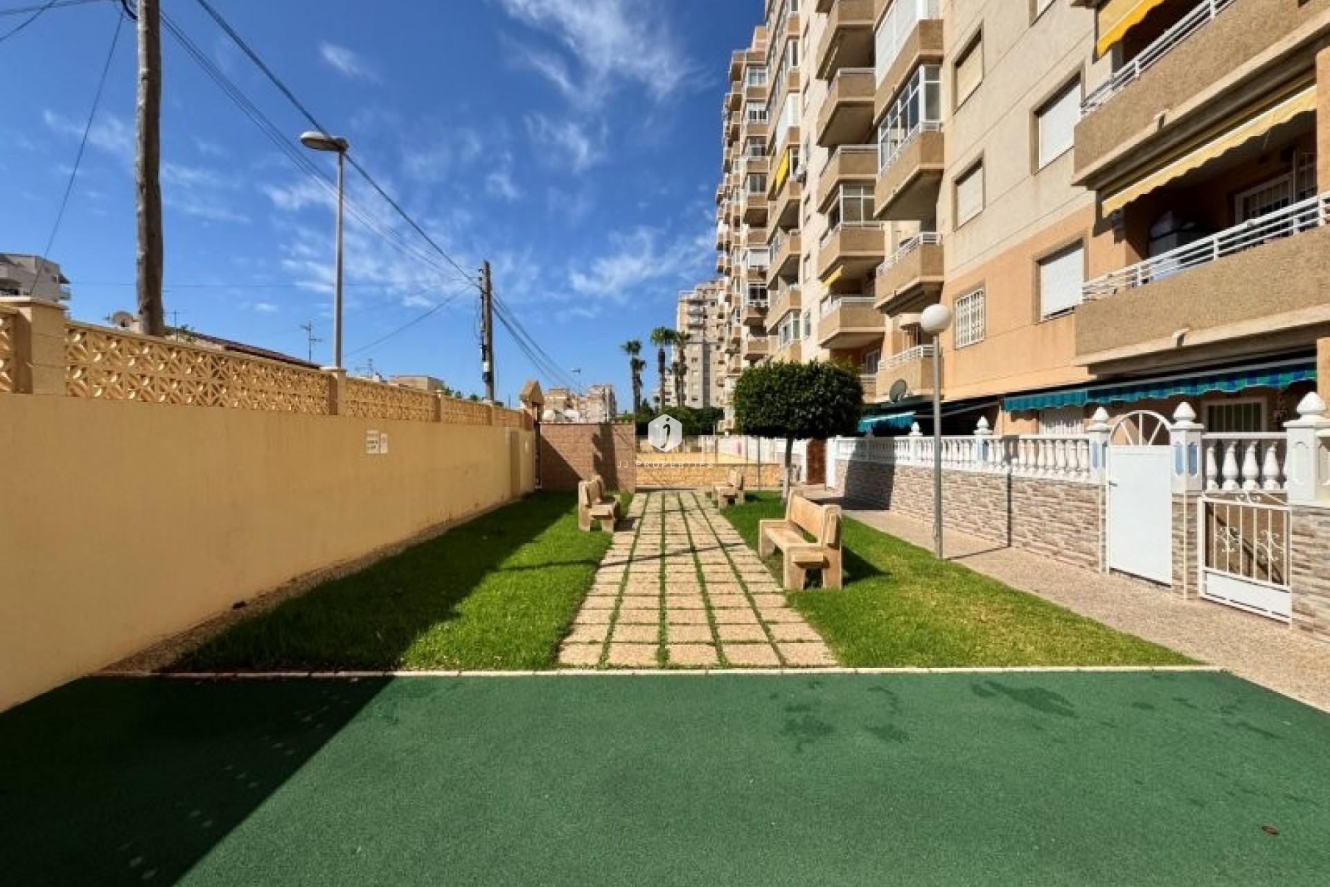 Resale - Apartment / flat -
Torrevieja - Costa Blanca