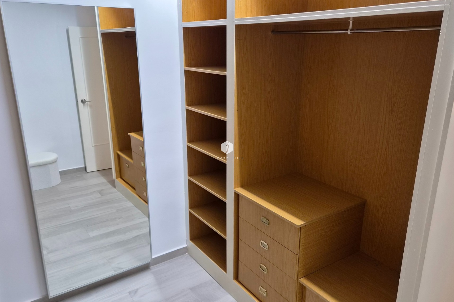 Resale - Apartment / flat -
Torrevieja - Costa Blanca