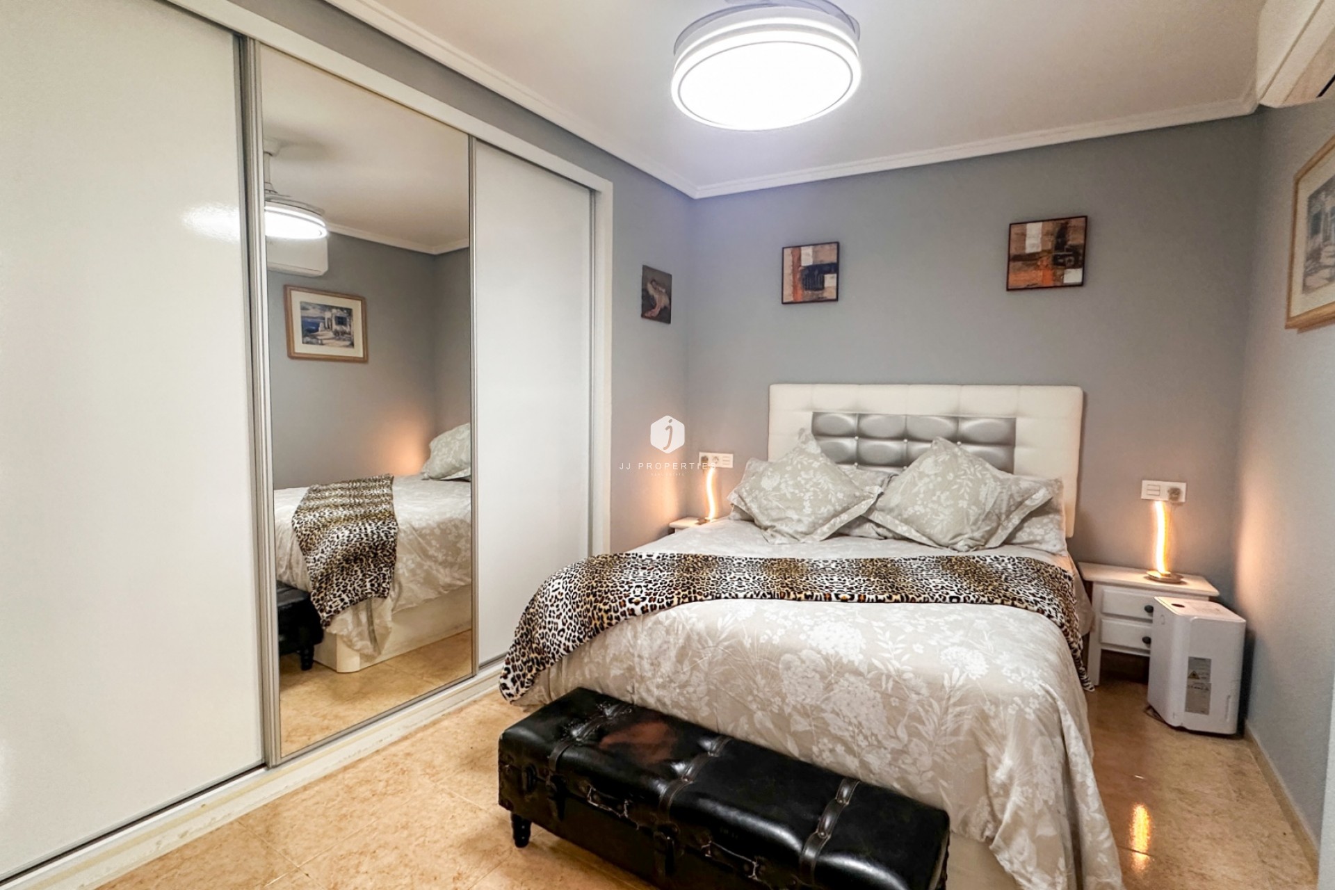 Resale - Apartment / flat -
Torrevieja - Costa Blanca