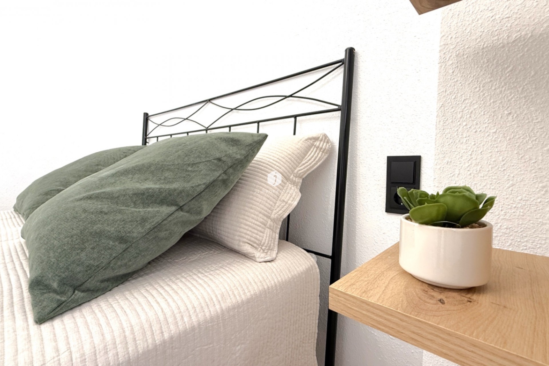 Resale - Apartment / flat -
Torrevieja - Costa Blanca