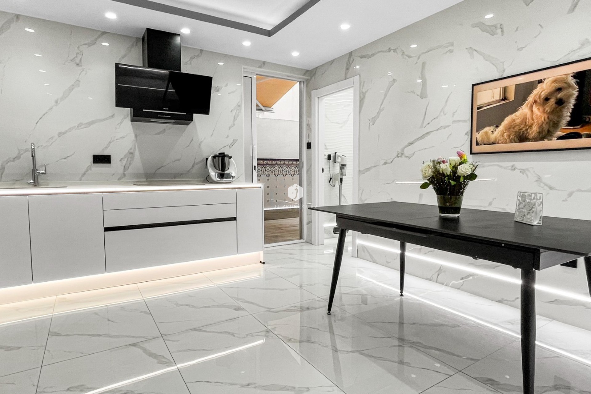 Resale - Apartment / flat -
Torrevieja - Costa Blanca