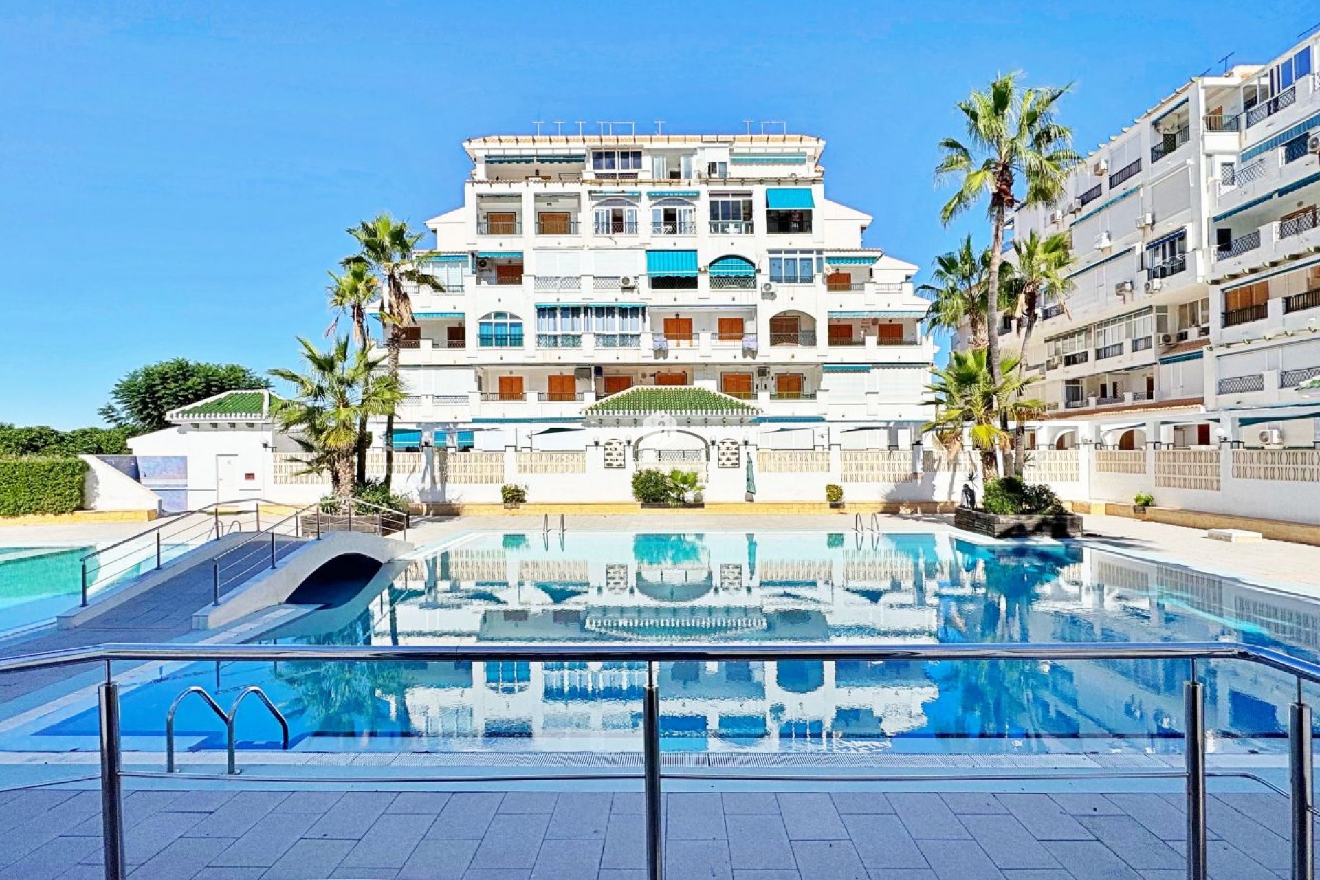 Resale - Apartment / flat -
Torrevieja - Costa Blanca