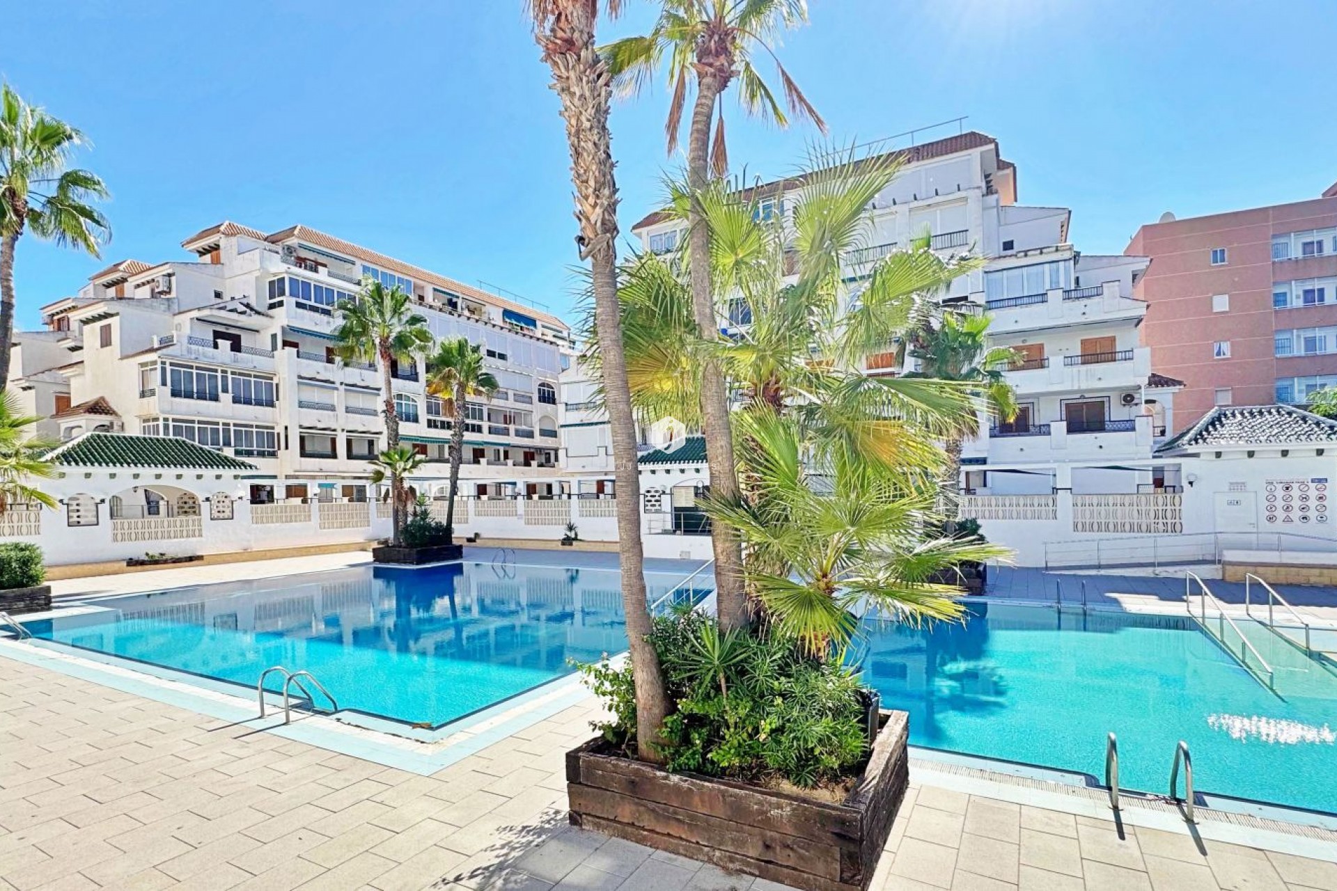 Resale - Apartment / flat -
Torrevieja - Costa Blanca