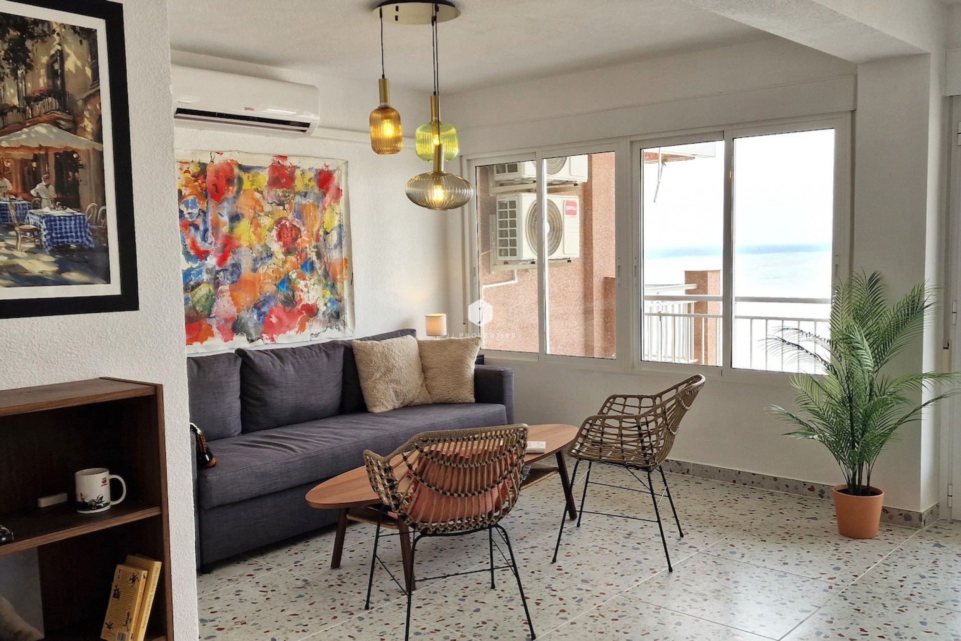 Resale - Apartment / flat -
Torrevieja - Costa Blanca