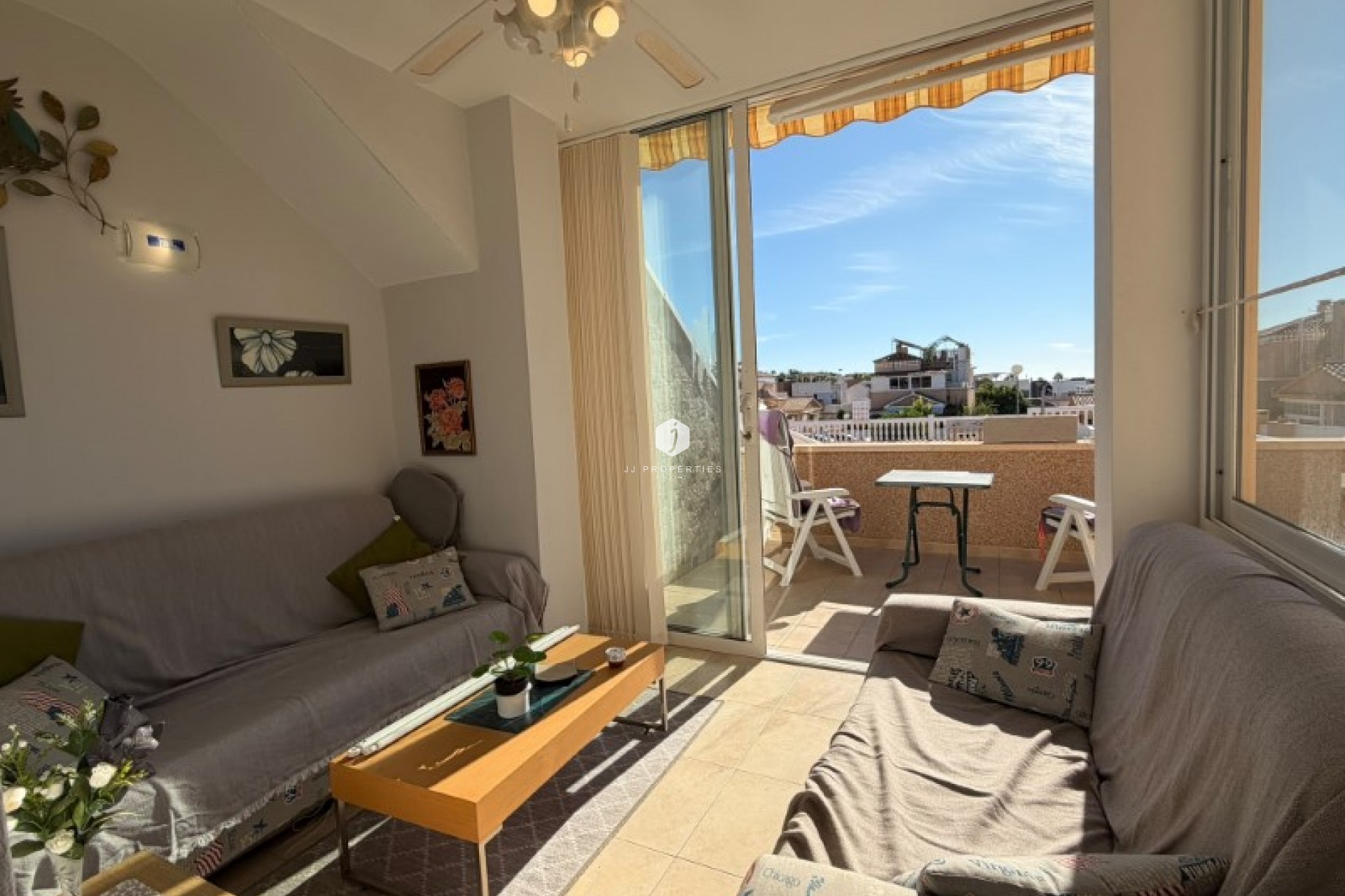 Resale - Apartment / flat -
Torrevieja - Costa Blanca