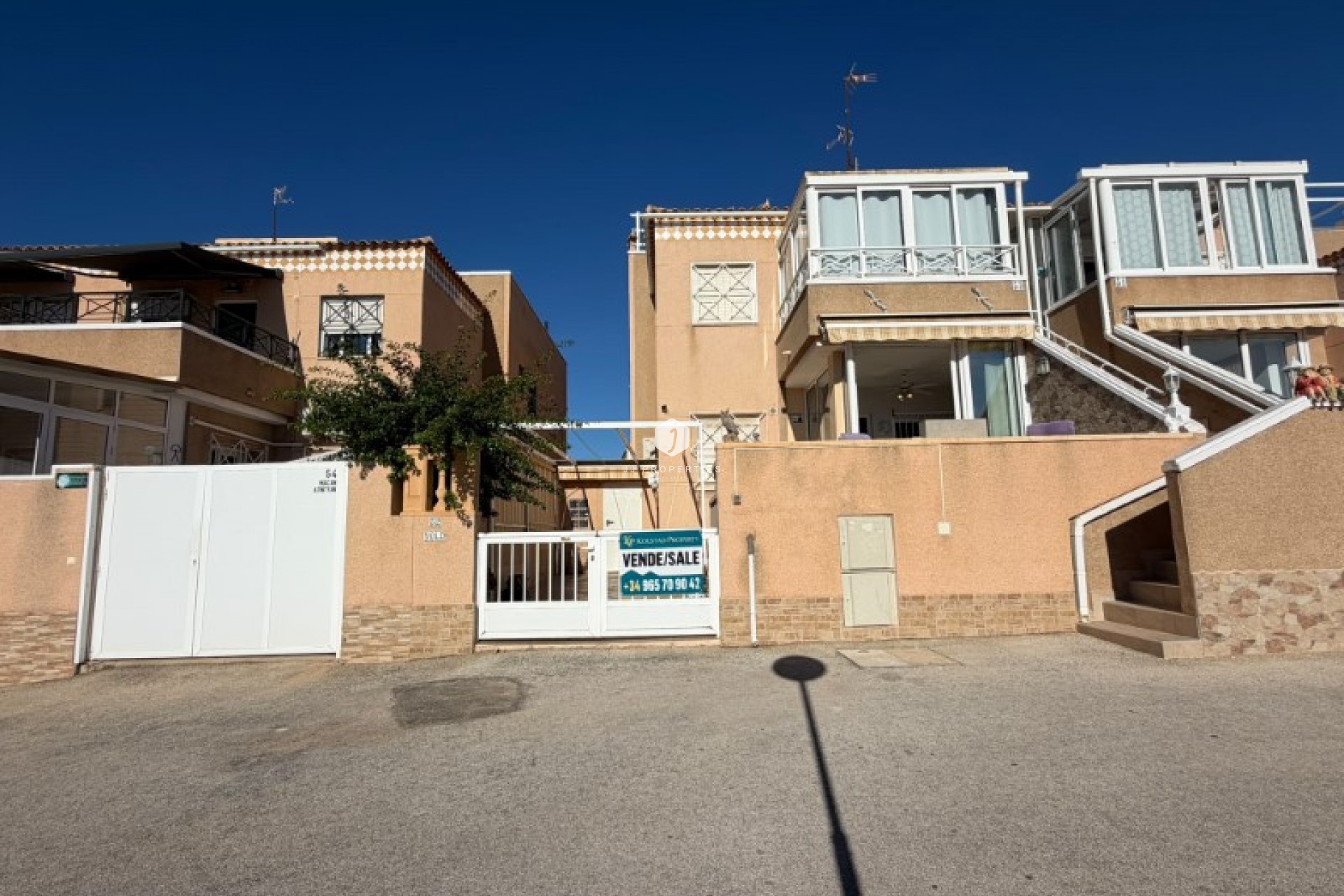 Resale - Apartment / flat -
Torrevieja - Costa Blanca
