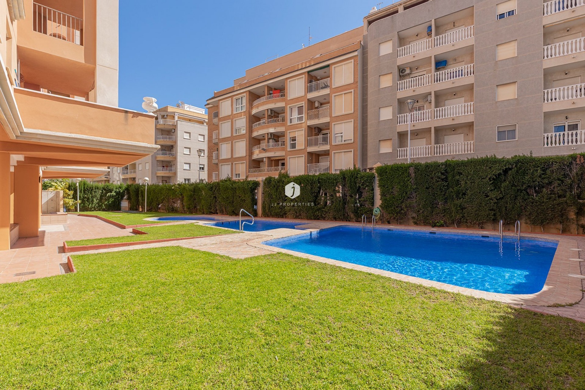 Resale - Apartment / flat -
Torrevieja - Costa Blanca