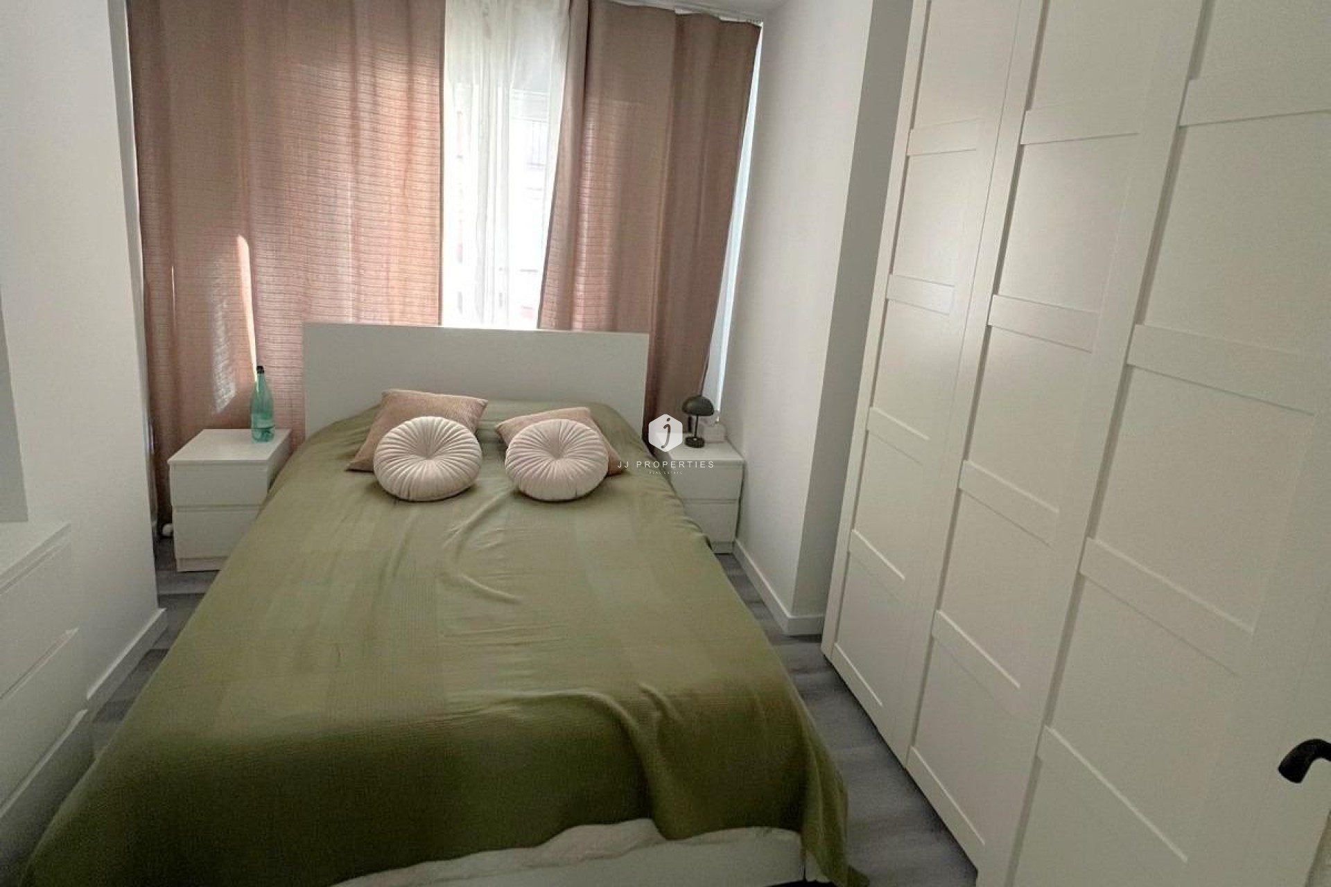 Resale - Apartment / flat -
Torrevieja - Curva Del Palangre