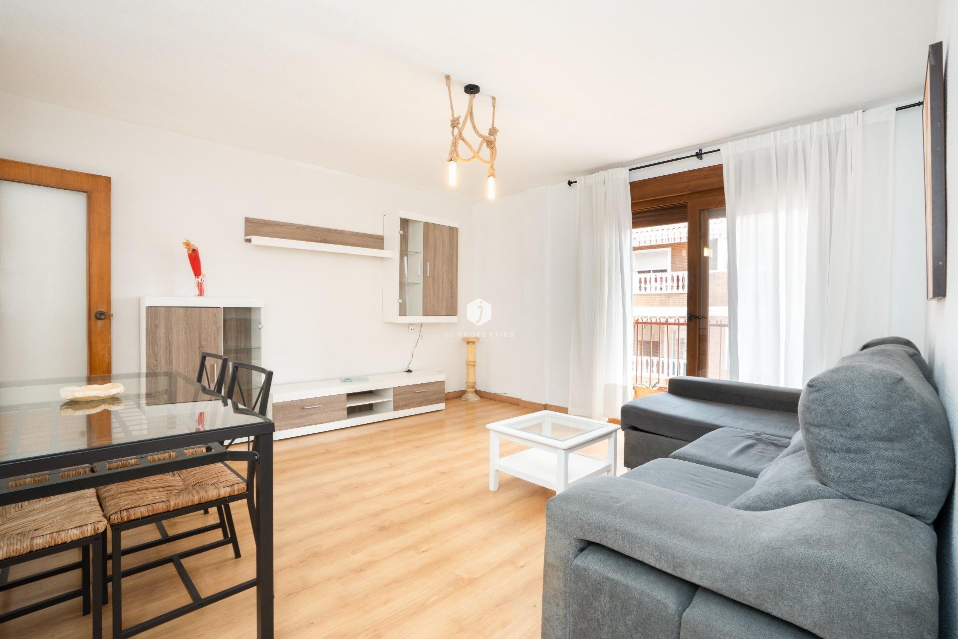 Resale - Apartment / flat -
Torrevieja - El Acequión - Los Náufragos