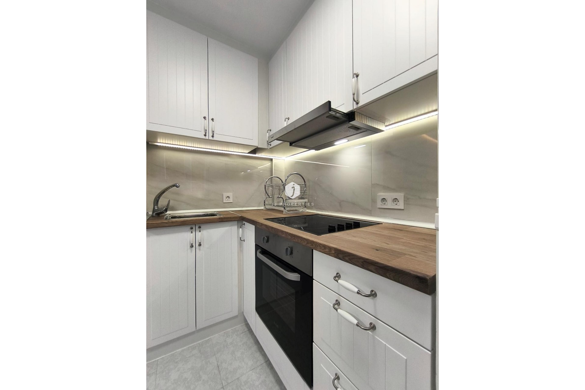 Resale - Apartment / flat -
Torrevieja - El molino