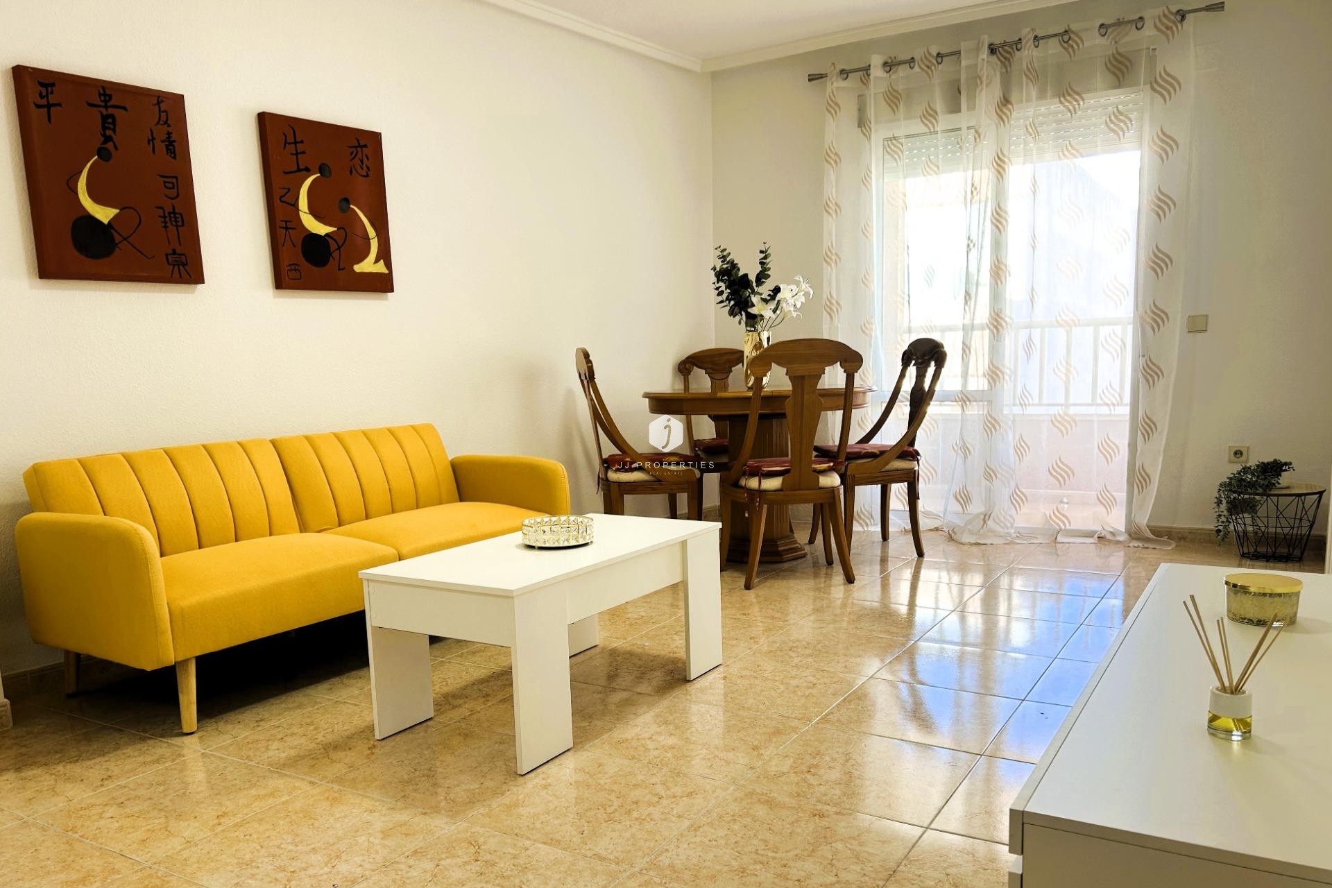Resale - Apartment / flat -
Torrevieja - El molino