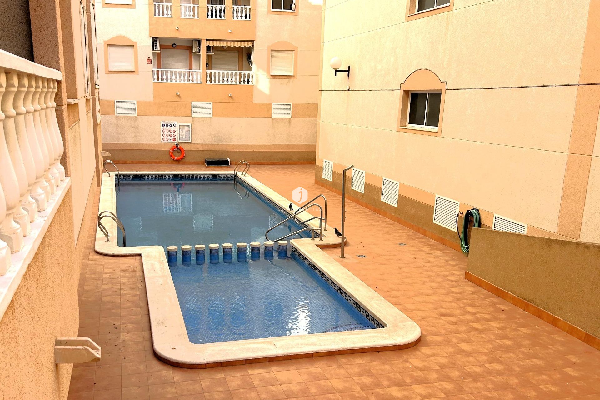 Resale - Apartment / flat -
Torrevieja - El molino