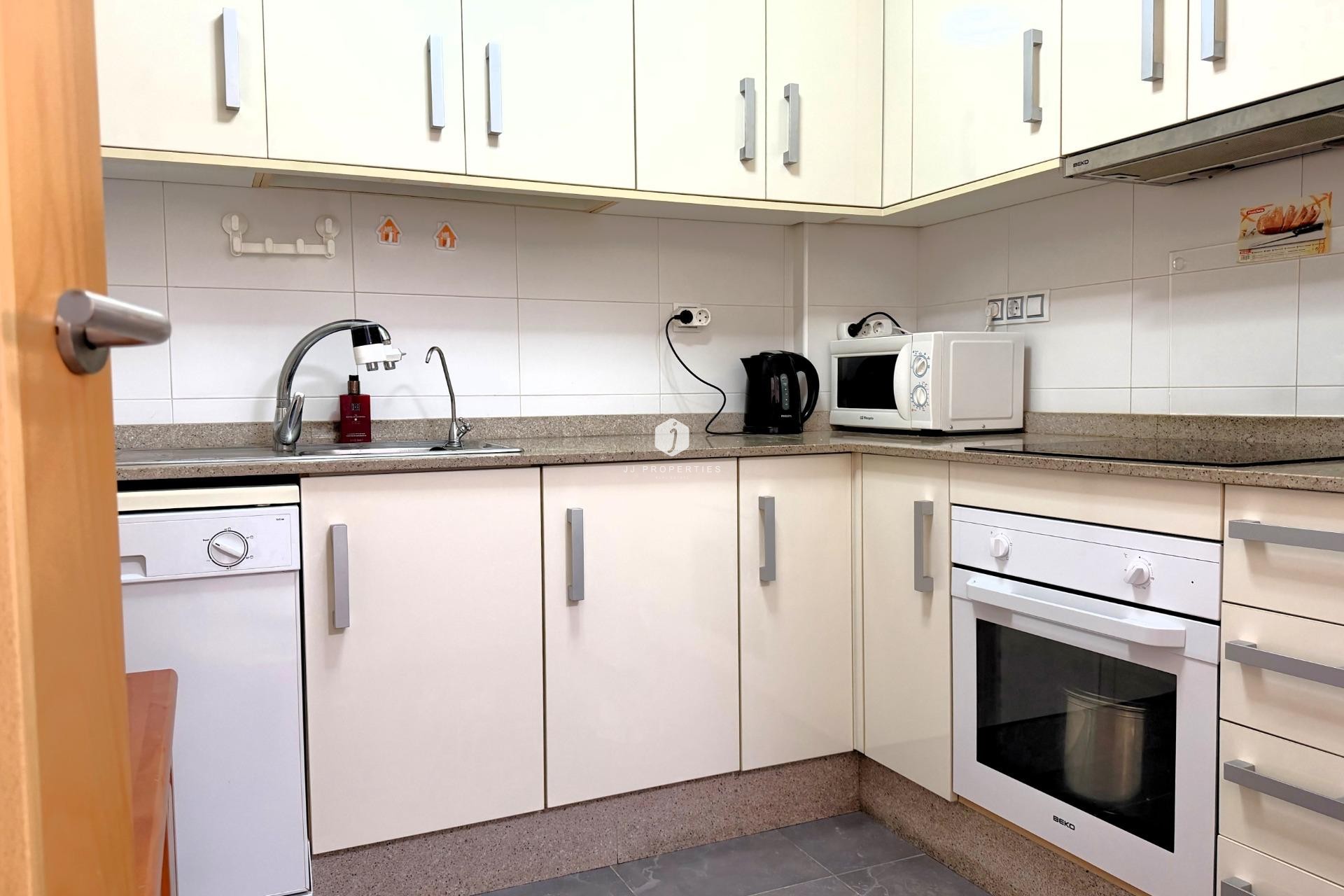 Resale - Apartment / flat -
Torrevieja - El molino