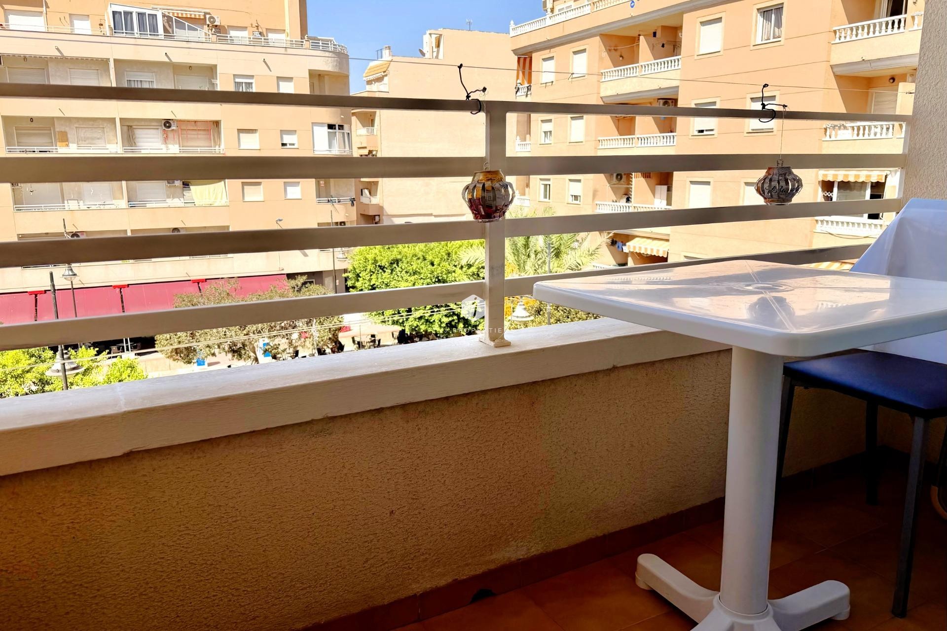 Resale - Apartment / flat -
Torrevieja - El molino
