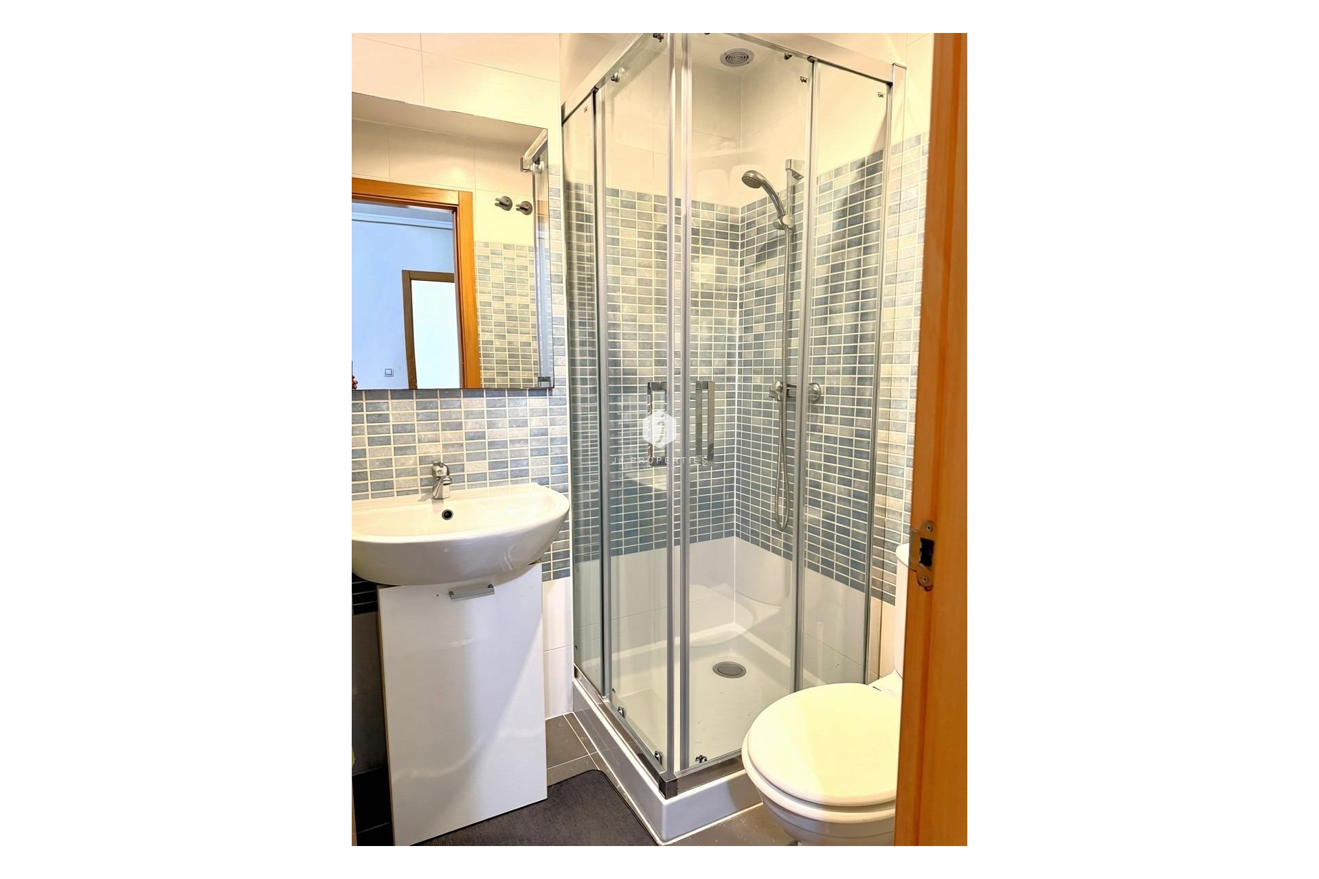 Resale - Apartment / flat -
Torrevieja - El molino