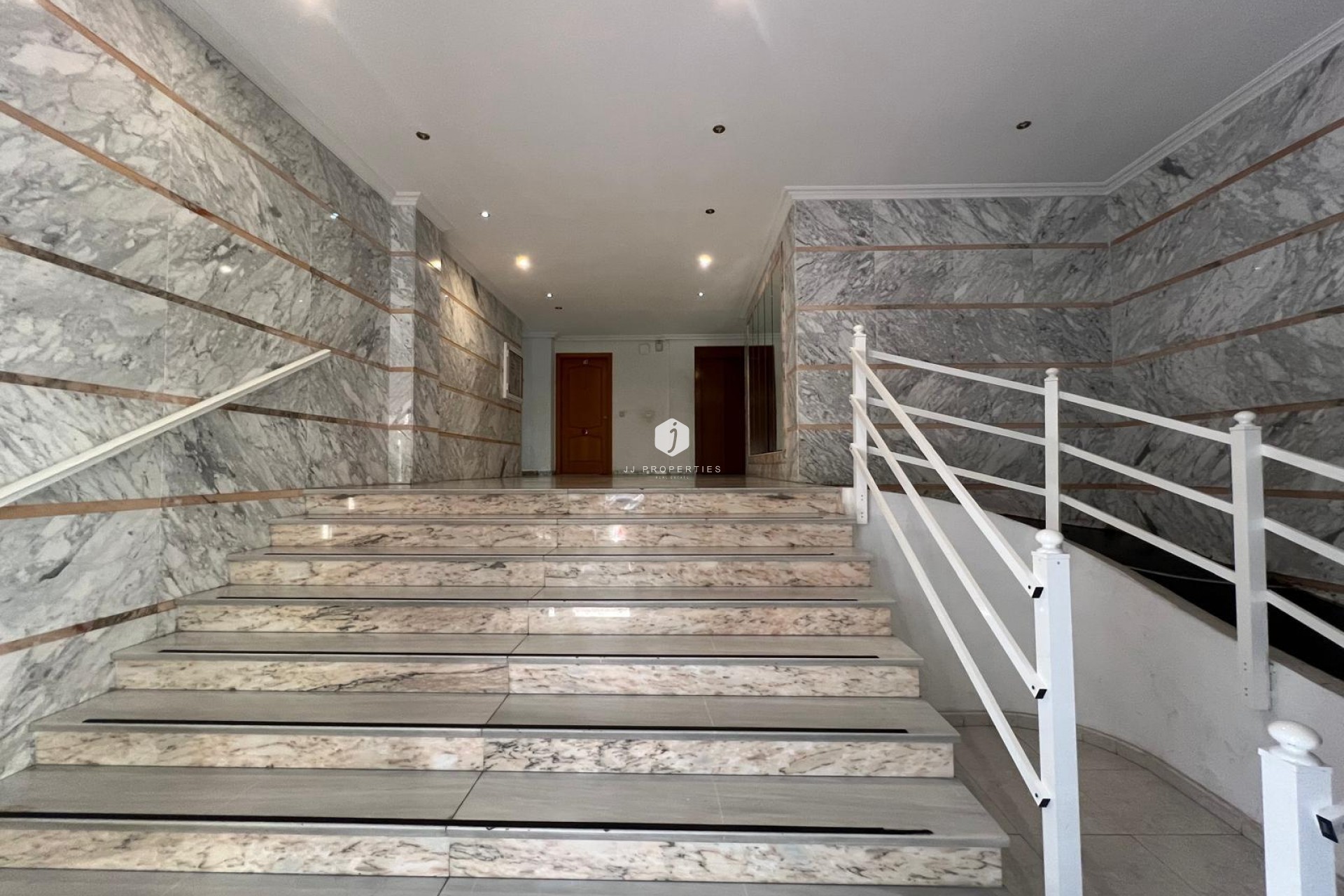 Resale - Apartment / flat -
Torrevieja - Estacion de autobuses