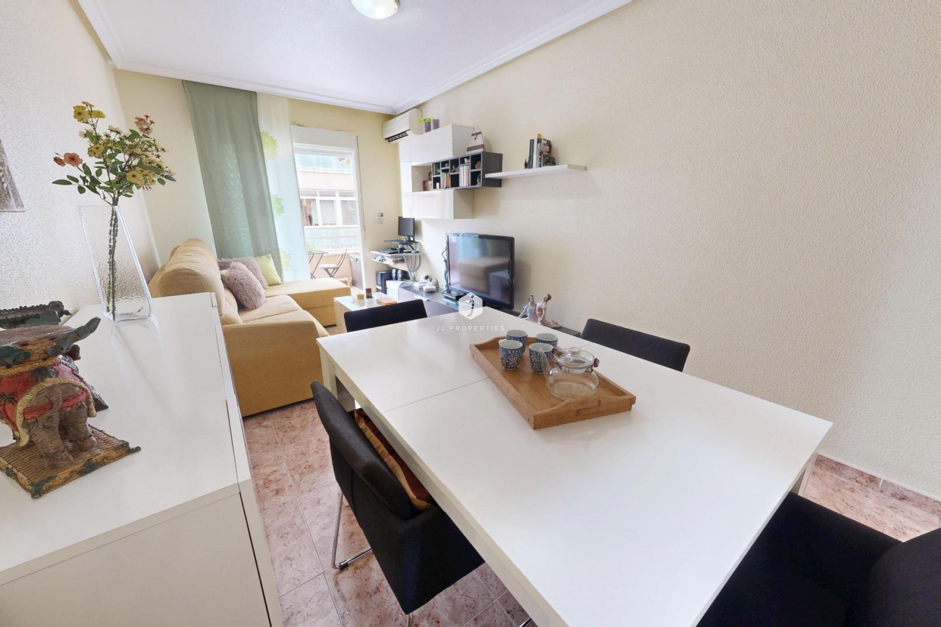 Resale - Apartment / flat -
Torrevieja - Estacion de autobuses