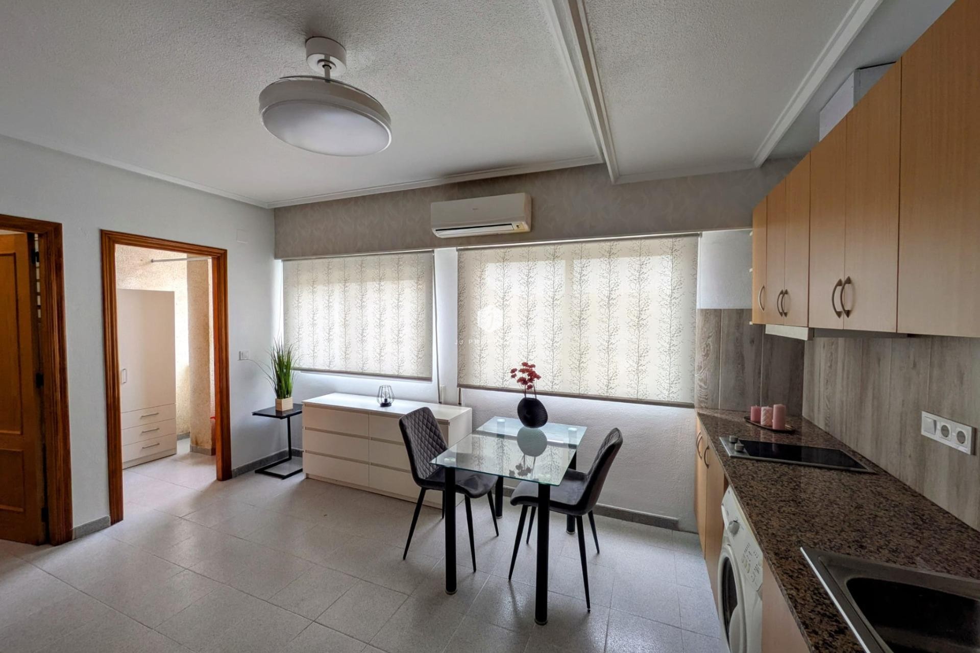 Resale - Apartment / flat -
Torrevieja - Estacion de autobuses