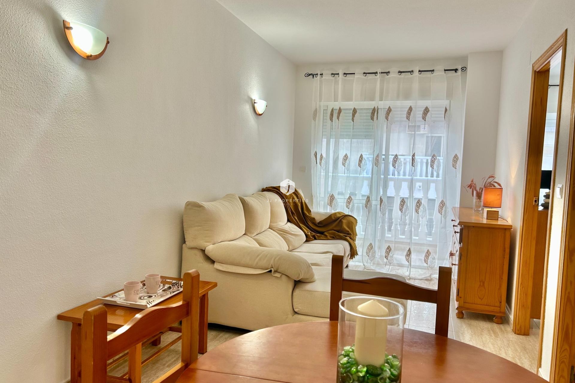 Resale - Apartment / flat -
Torrevieja - Estacion de autobuses