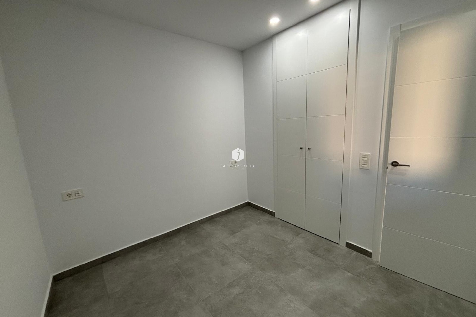 Resale - Apartment / flat -
Torrevieja - Estacion de autobuses