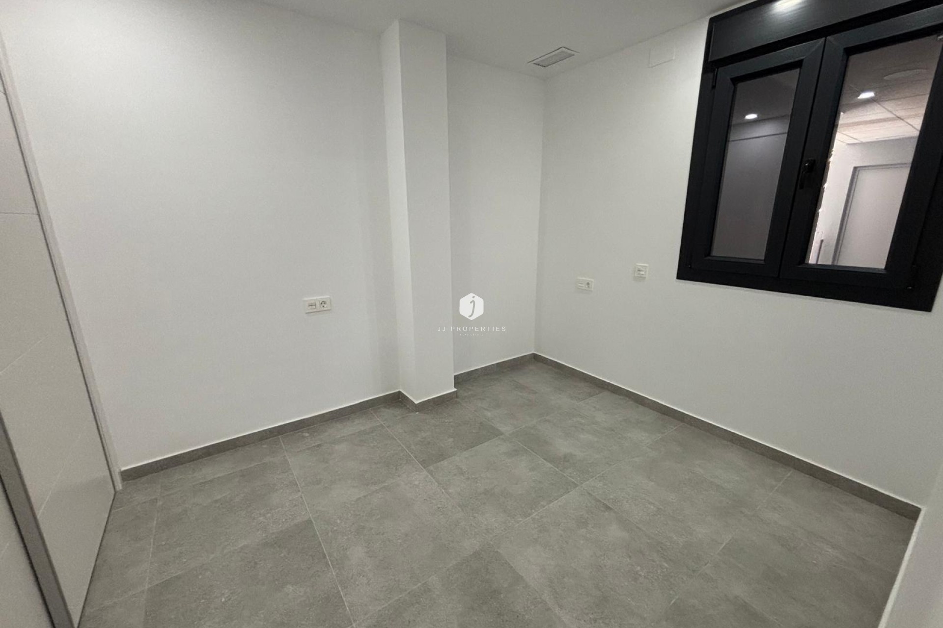 Resale - Apartment / flat -
Torrevieja - Estacion de autobuses