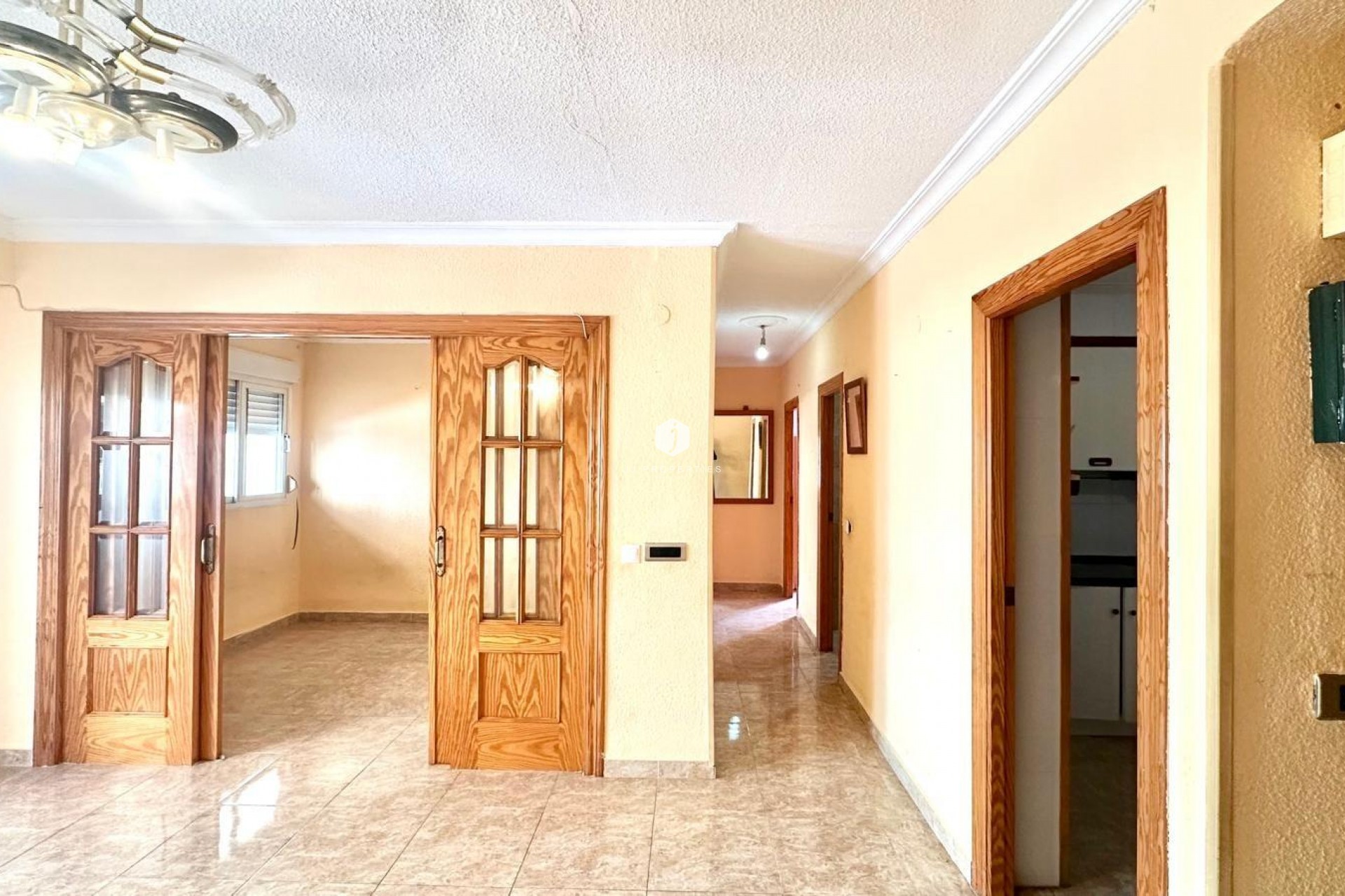 Resale - Apartment / flat -
Torrevieja - Estacion de autobuses