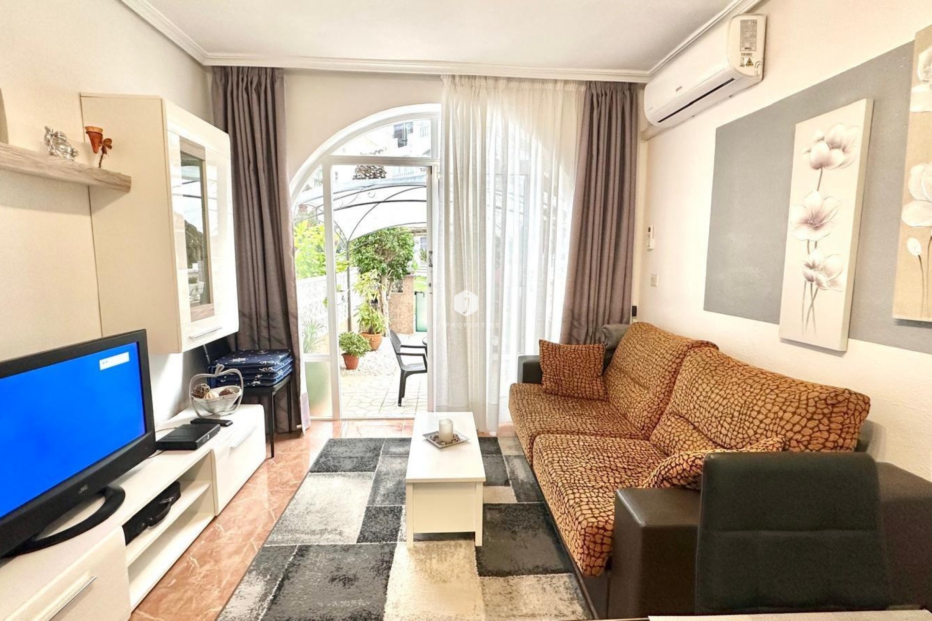 Resale - Apartment / flat -
Torrevieja - Estacion de autobuses