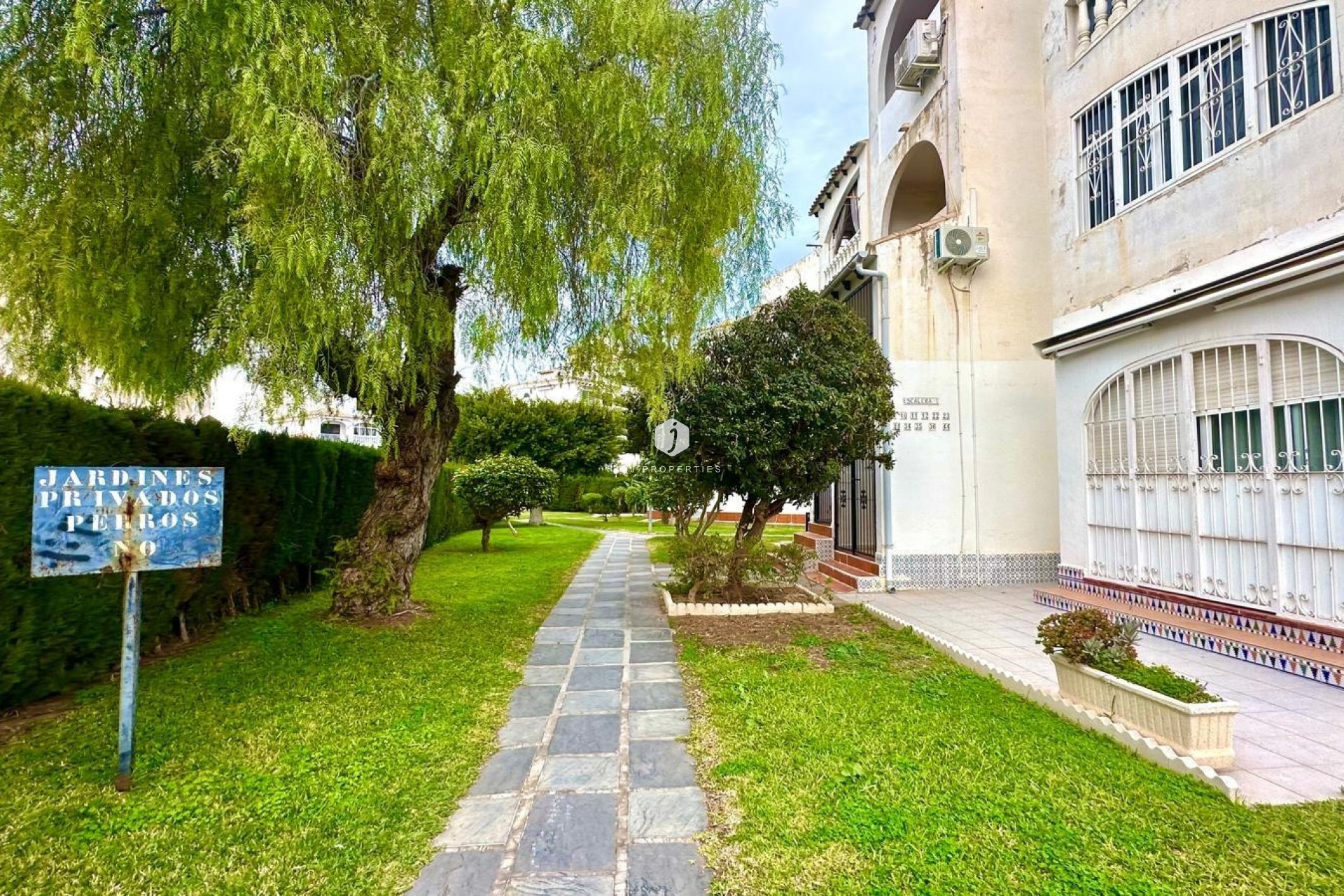 Resale - Apartment / flat -
Torrevieja - Estacion de autobuses