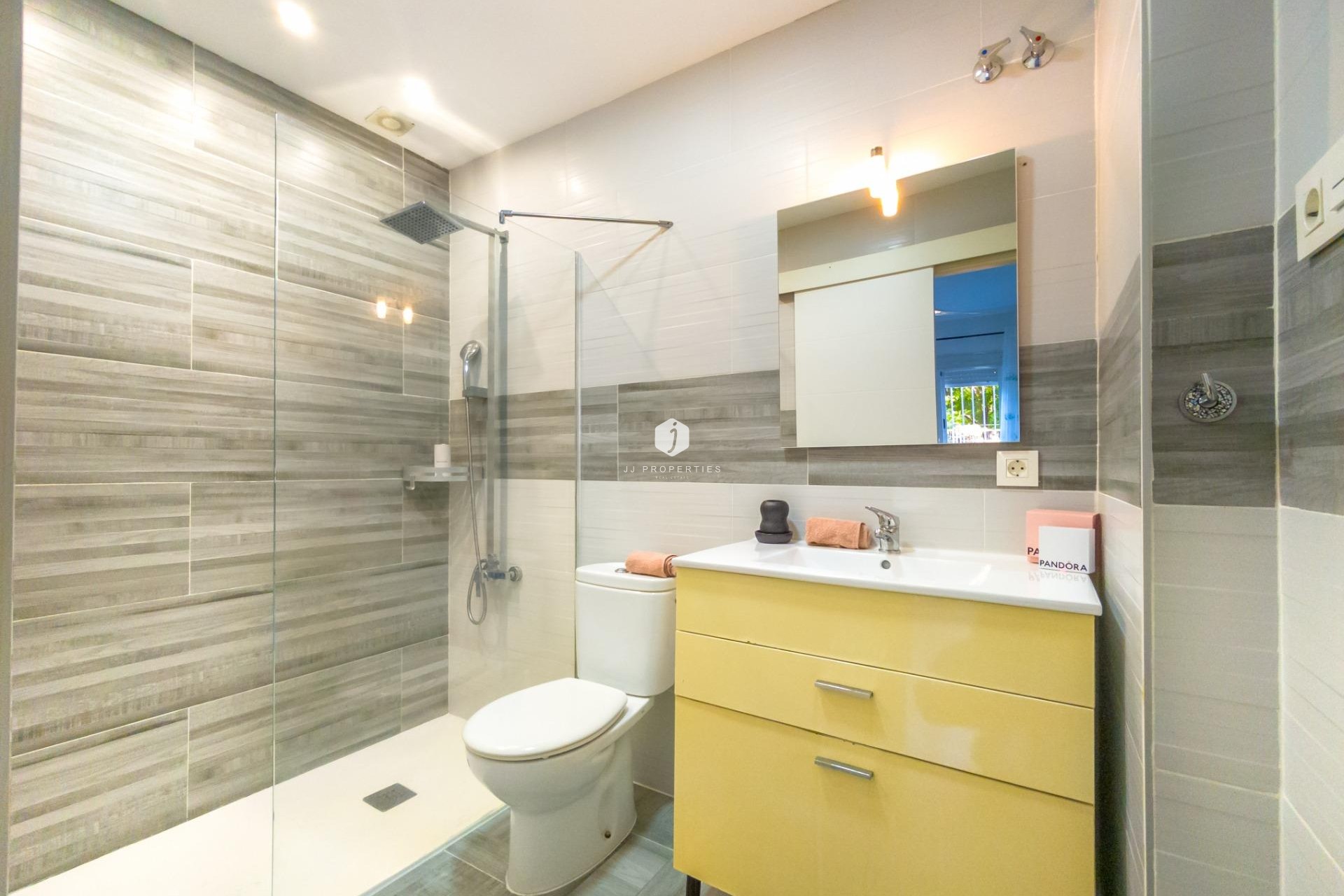 Resale - Apartment / flat -
Torrevieja - Estacion de autobuses