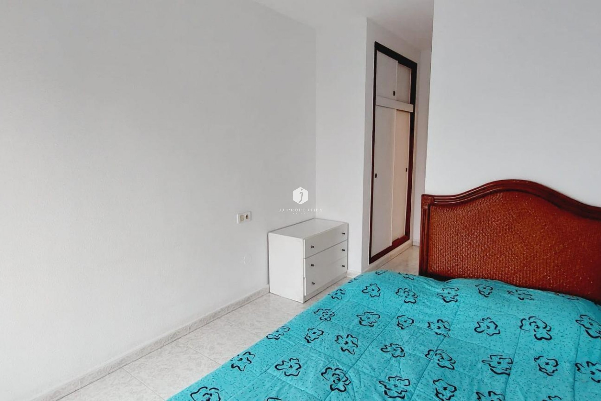 Resale - Apartment / flat -
Torrevieja - Estacion de autobuses