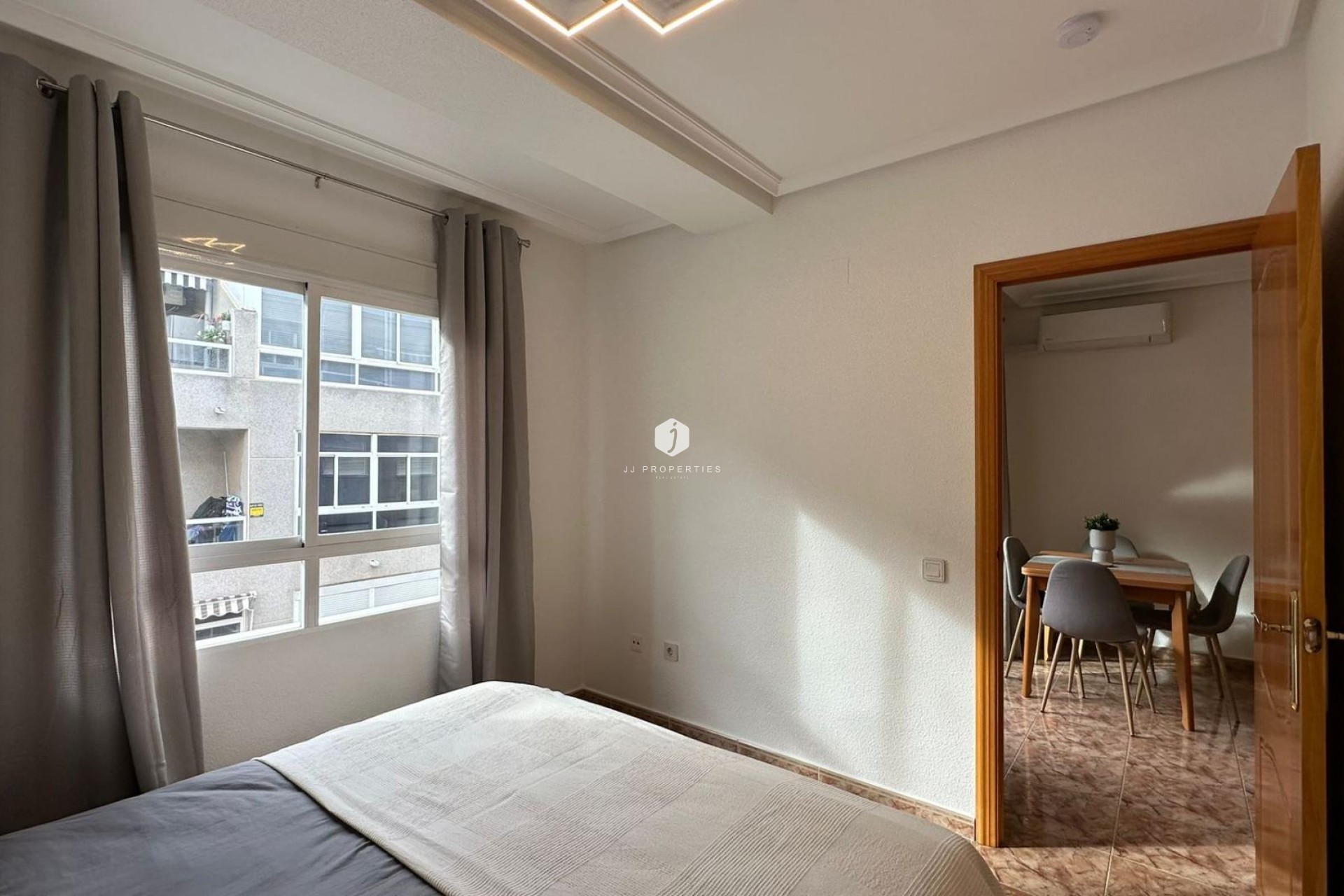 Resale - Apartment / flat -
Torrevieja - Estacion de autobuses