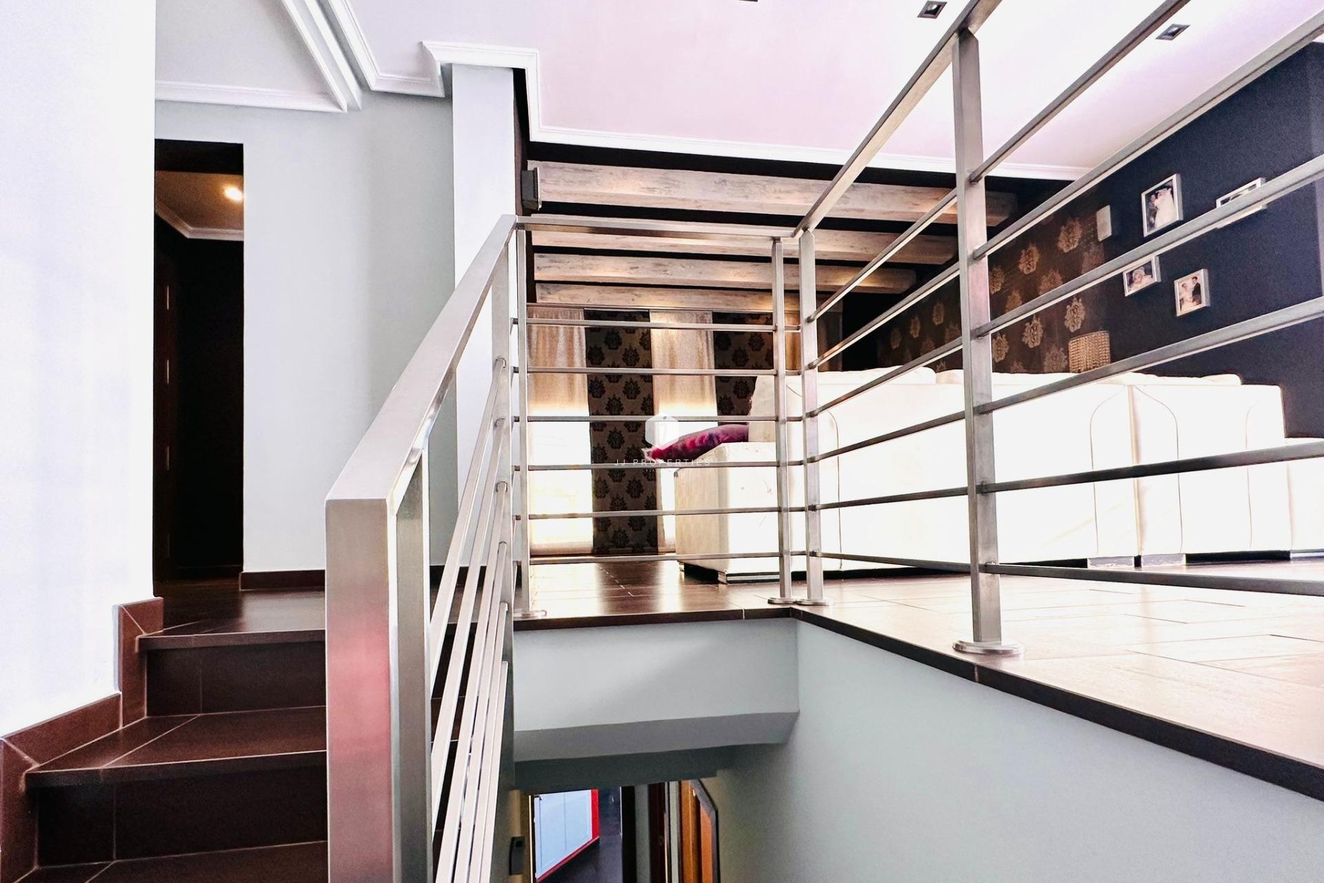 Resale - Apartment / flat -
Torrevieja - Estacion de autobuses