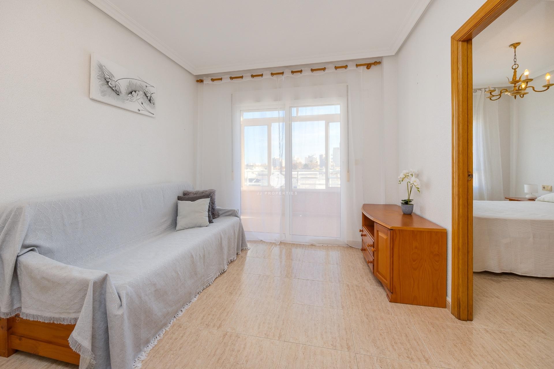 Resale - Apartment / flat -
Torrevieja - Estacion de autobuses