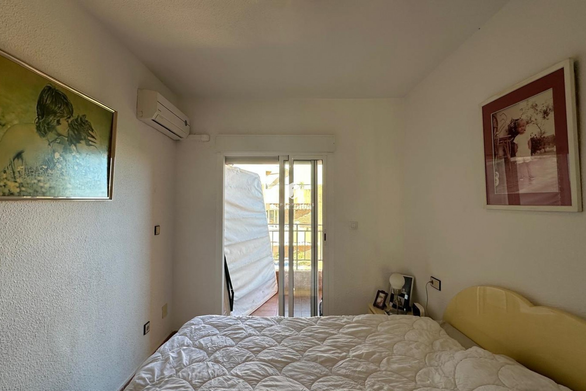 Resale - Apartment / flat -
Torrevieja - Estacion de autobuses