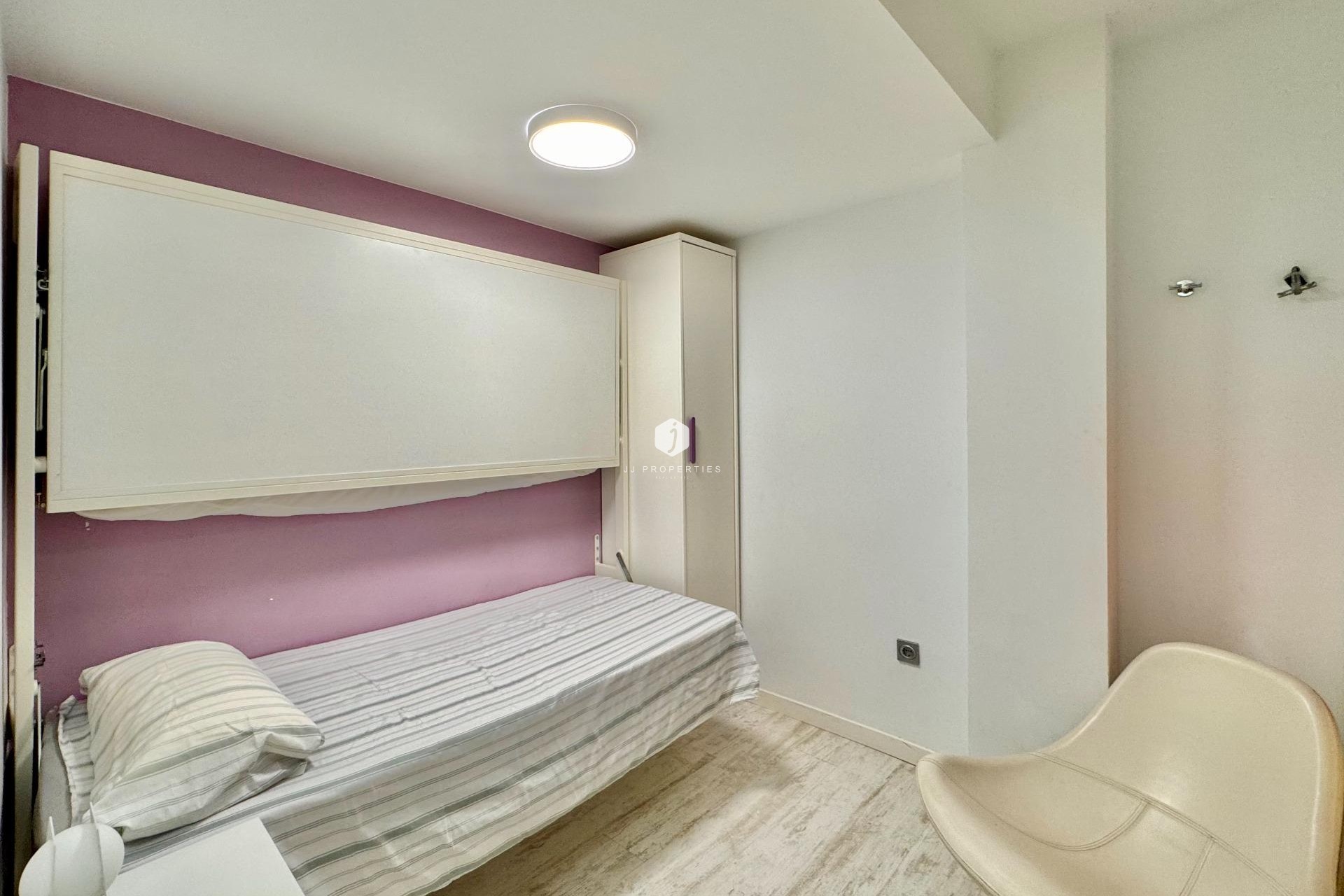 Resale - Apartment / flat -
Torrevieja - Estacion de autobuses