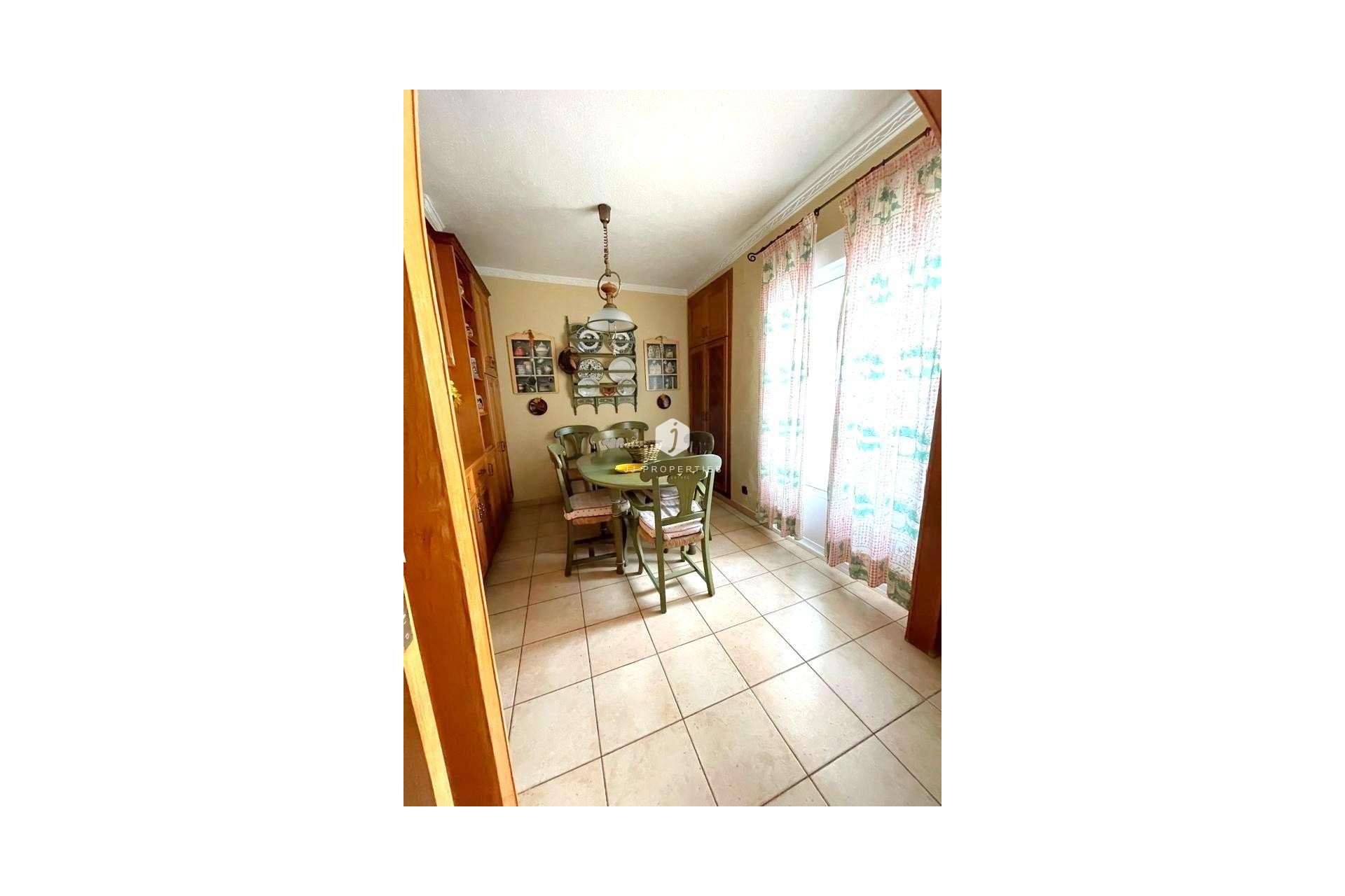 Resale - Apartment / flat -
Torrevieja - Estacion de autobuses