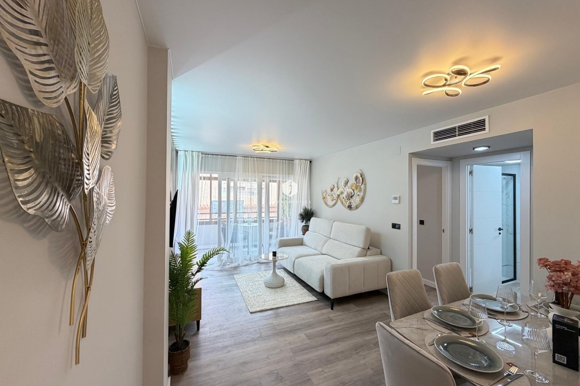 Resale - Apartment / flat -
Torrevieja - Estacion de autobuses