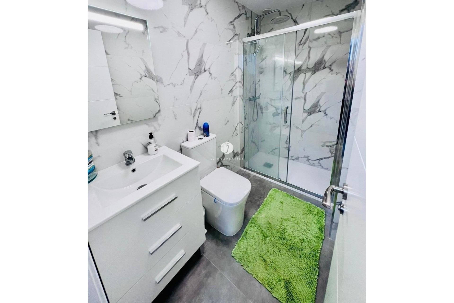 Resale - Apartment / flat -
Torrevieja - Estacion de autobuses