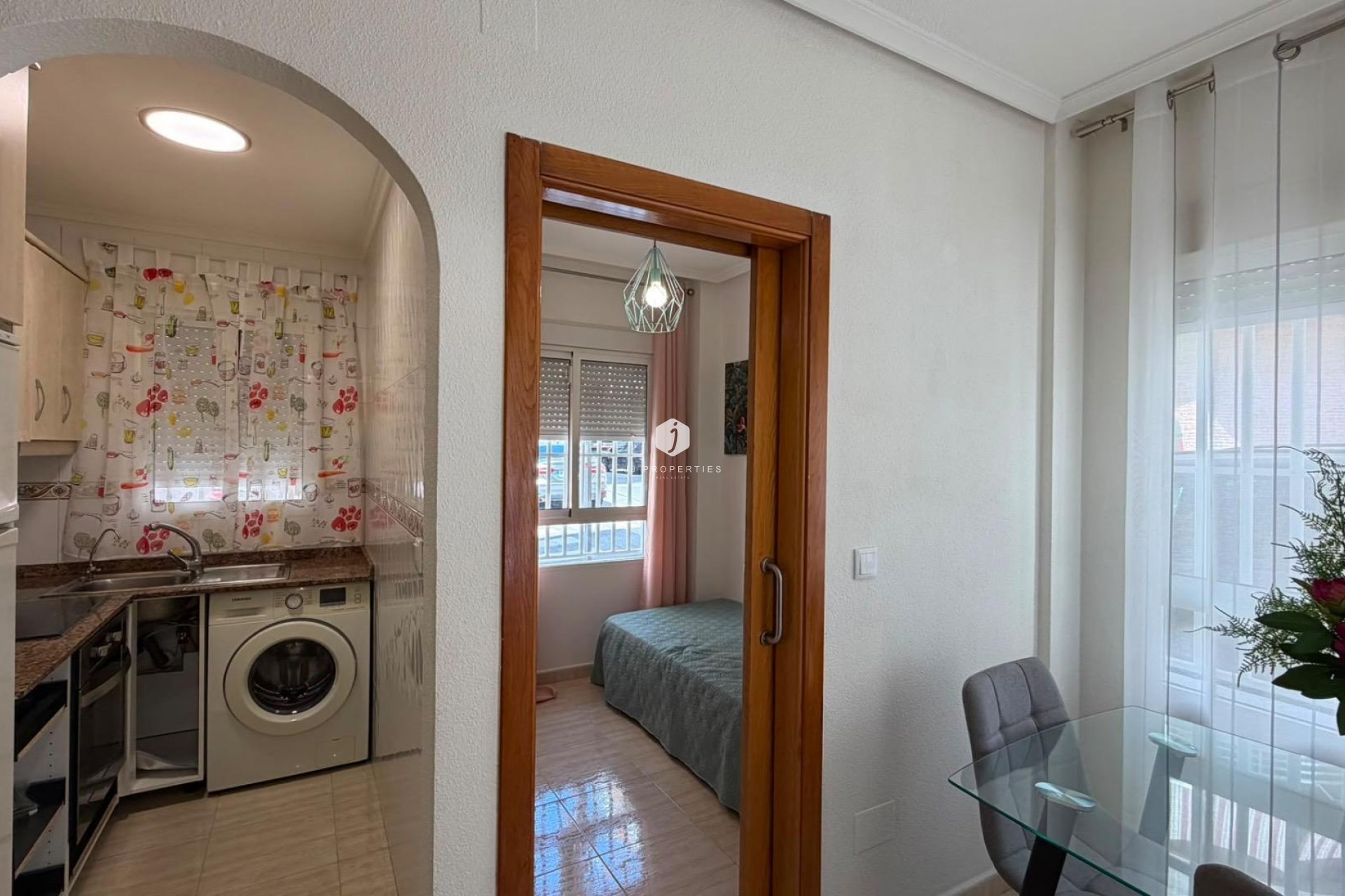 Resale - Apartment / flat -
Torrevieja - Estacion de autobuses